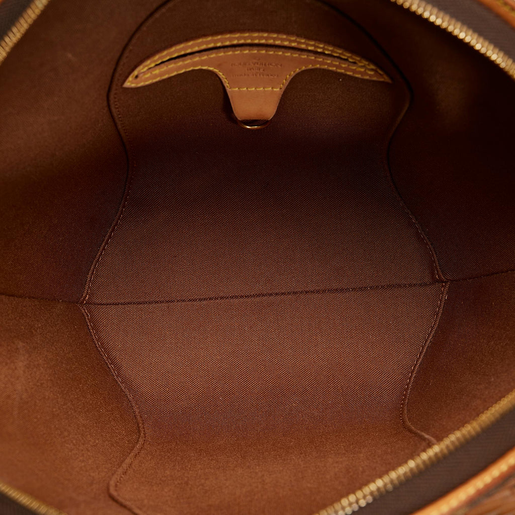 Louis Vuitton Monogram Ellipse PM (SHG-37143)