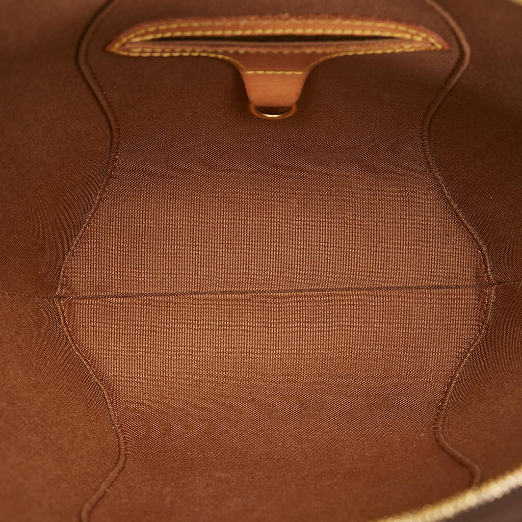 Louis Vuitton Monogram Ellipse PM (SHG-37179)