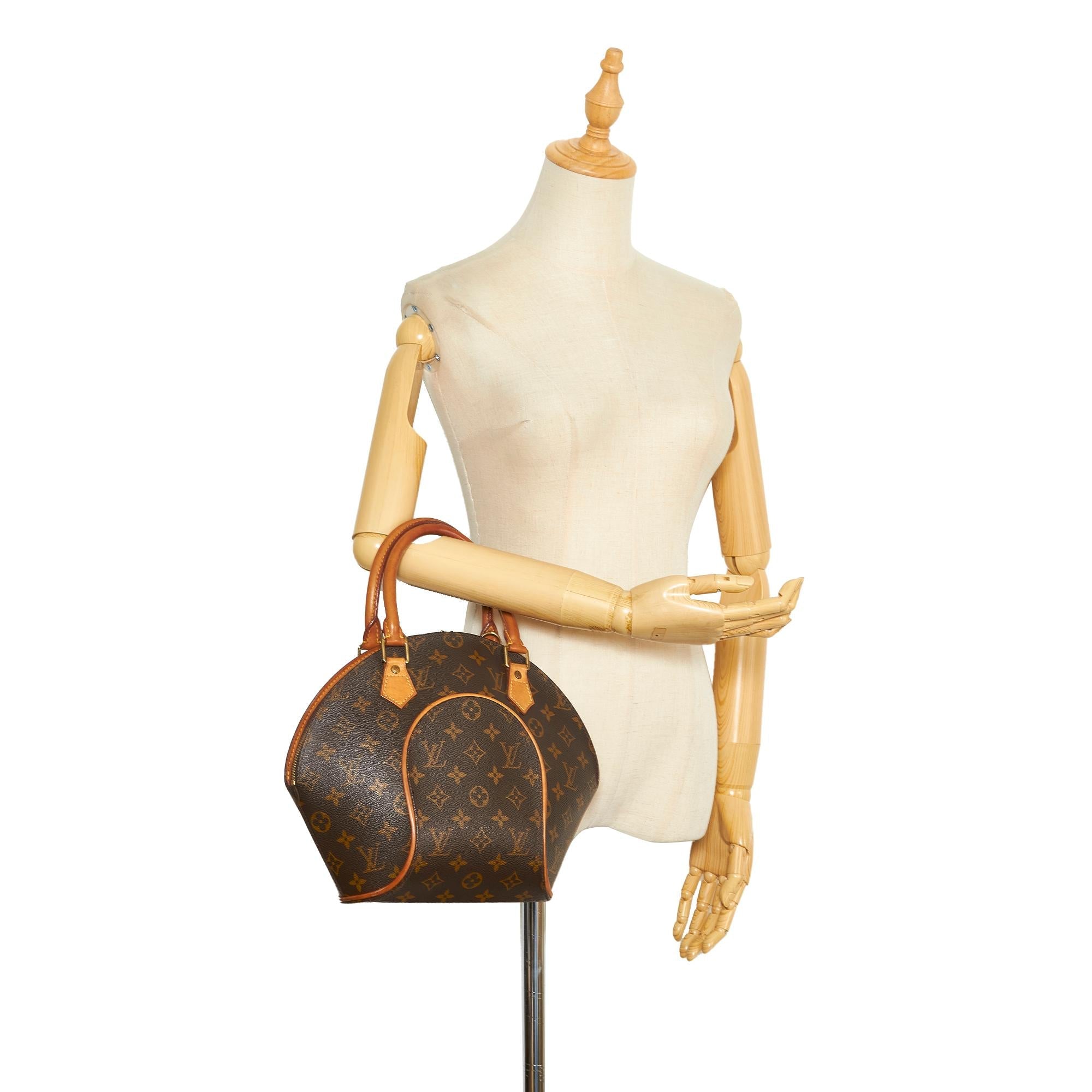 Louis Vuitton Monogram Ellipse PM (SHG-AtHrJo)