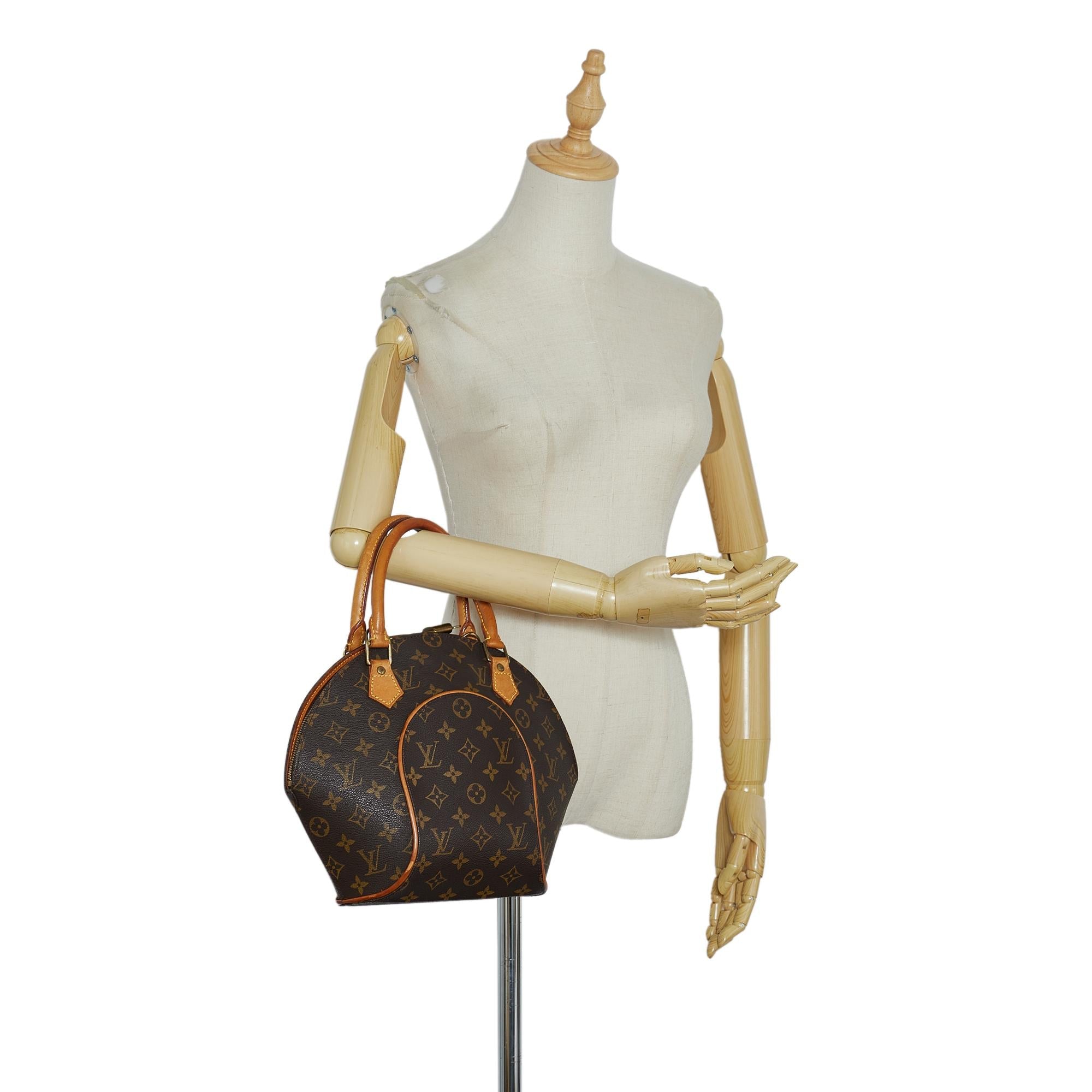 Louis Vuitton Monogram Ellipse PM (SHG-lo7ynr)