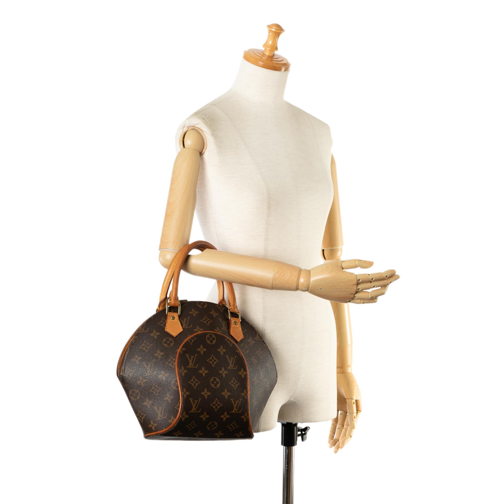Louis Vuitton Monogram Ellipse PM (SHG-bps6FW)