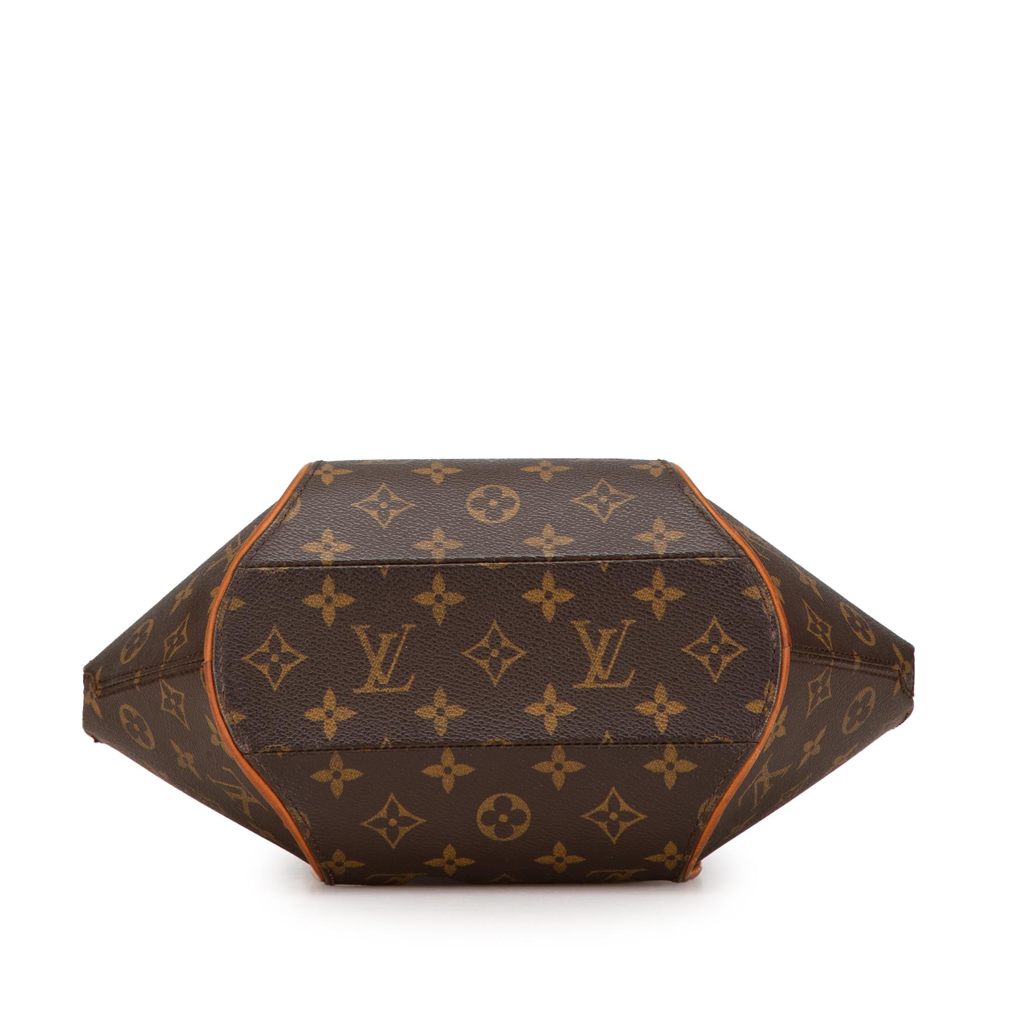 Louis Vuitton Monogram Ellipse PM (SHG-f9aXmf)