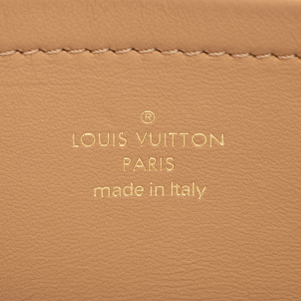 Louis Vuitton Monogram Embossed Lambskin Coussin Pochette (SHF-SesFbD)