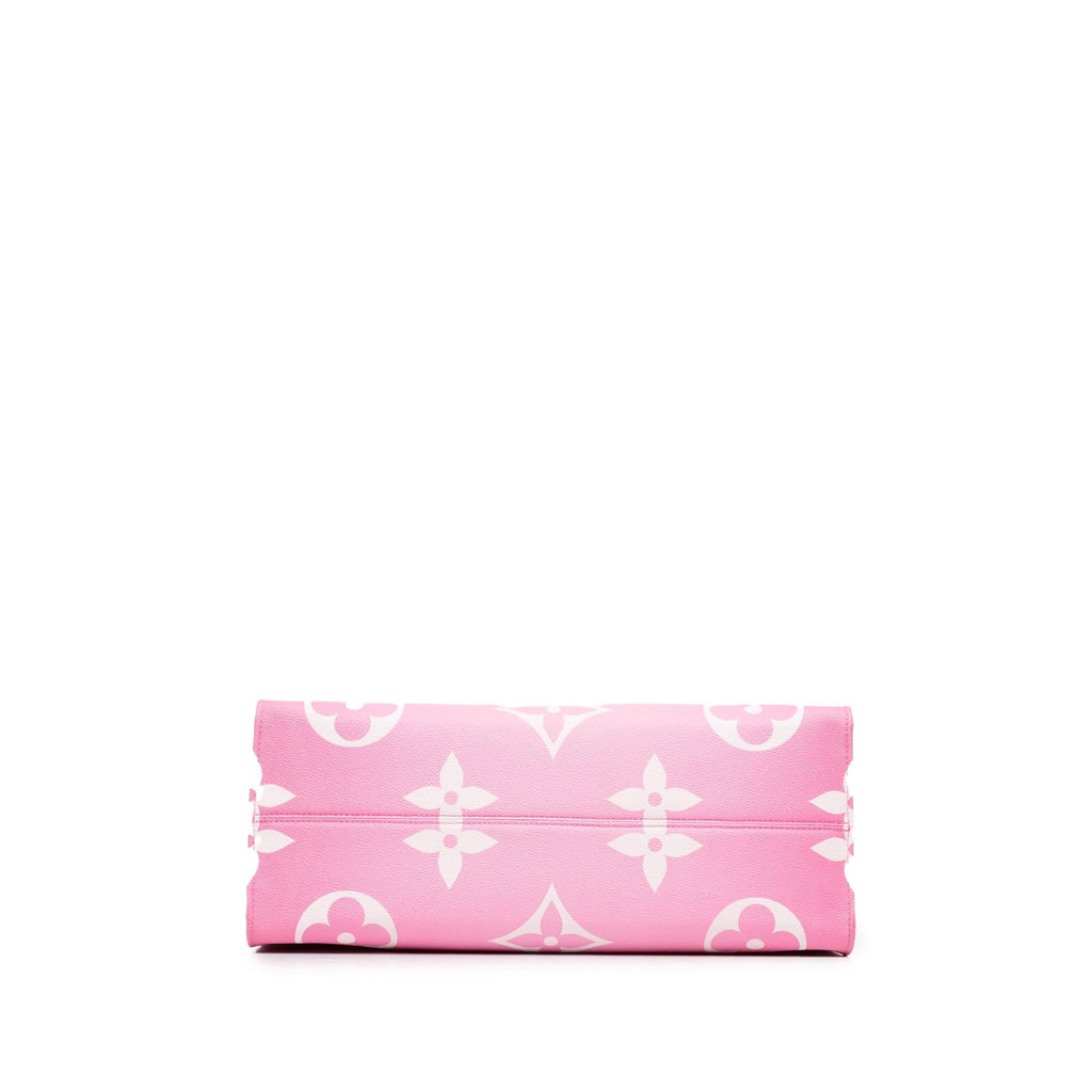 Louis Vuitton Monogram Escale OntheGo GM (SHG-uo21Fw)