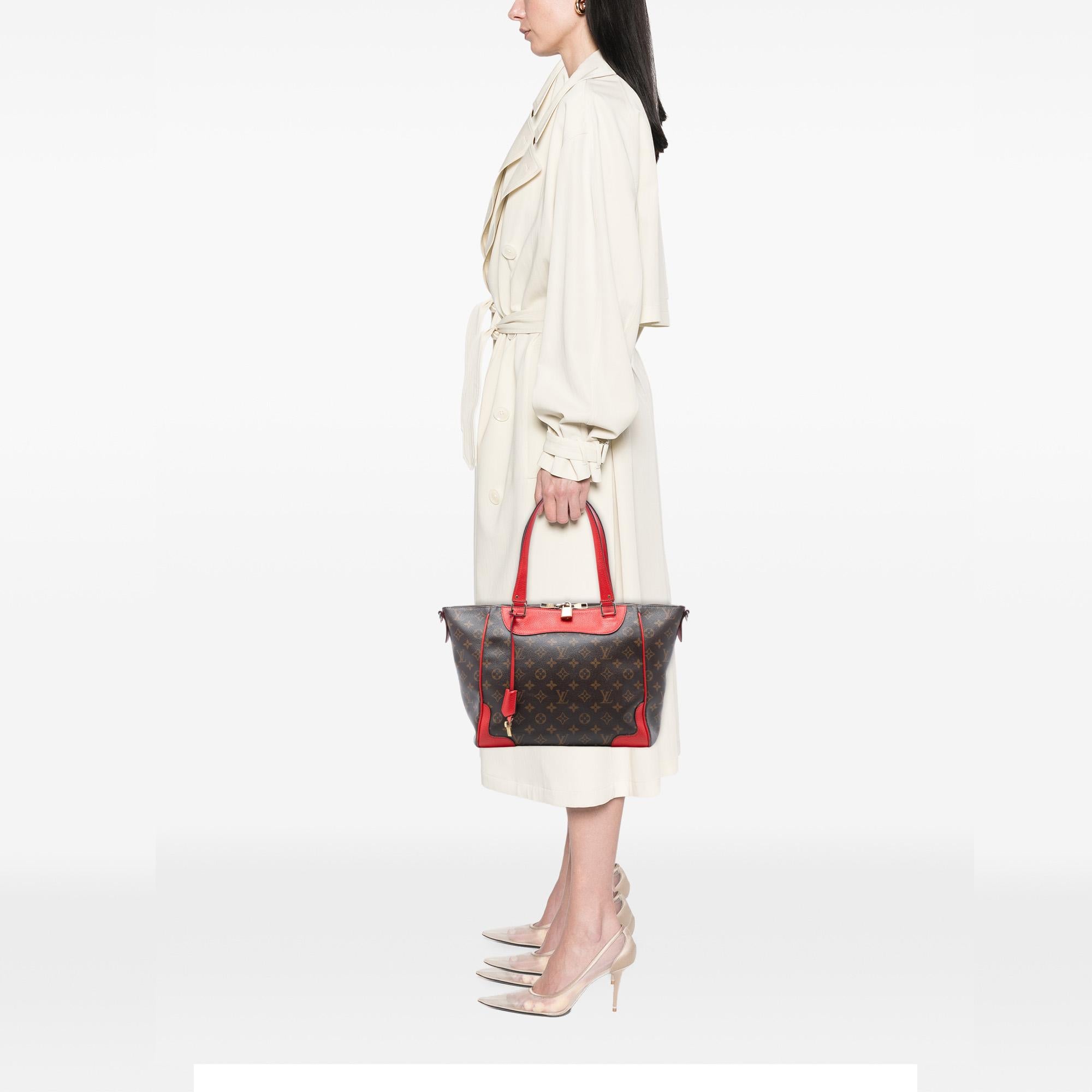 Louis Vuitton Monogram Estrela MM