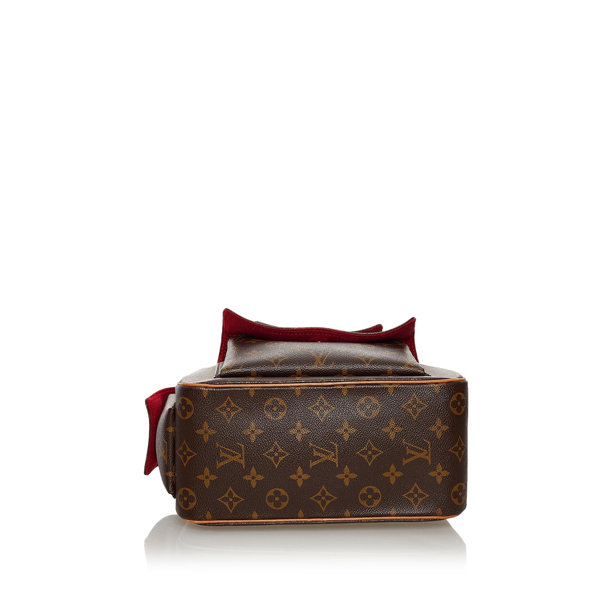 Louis Vuitton Monogram Excentri-Cite (SHG-dz2D0c)