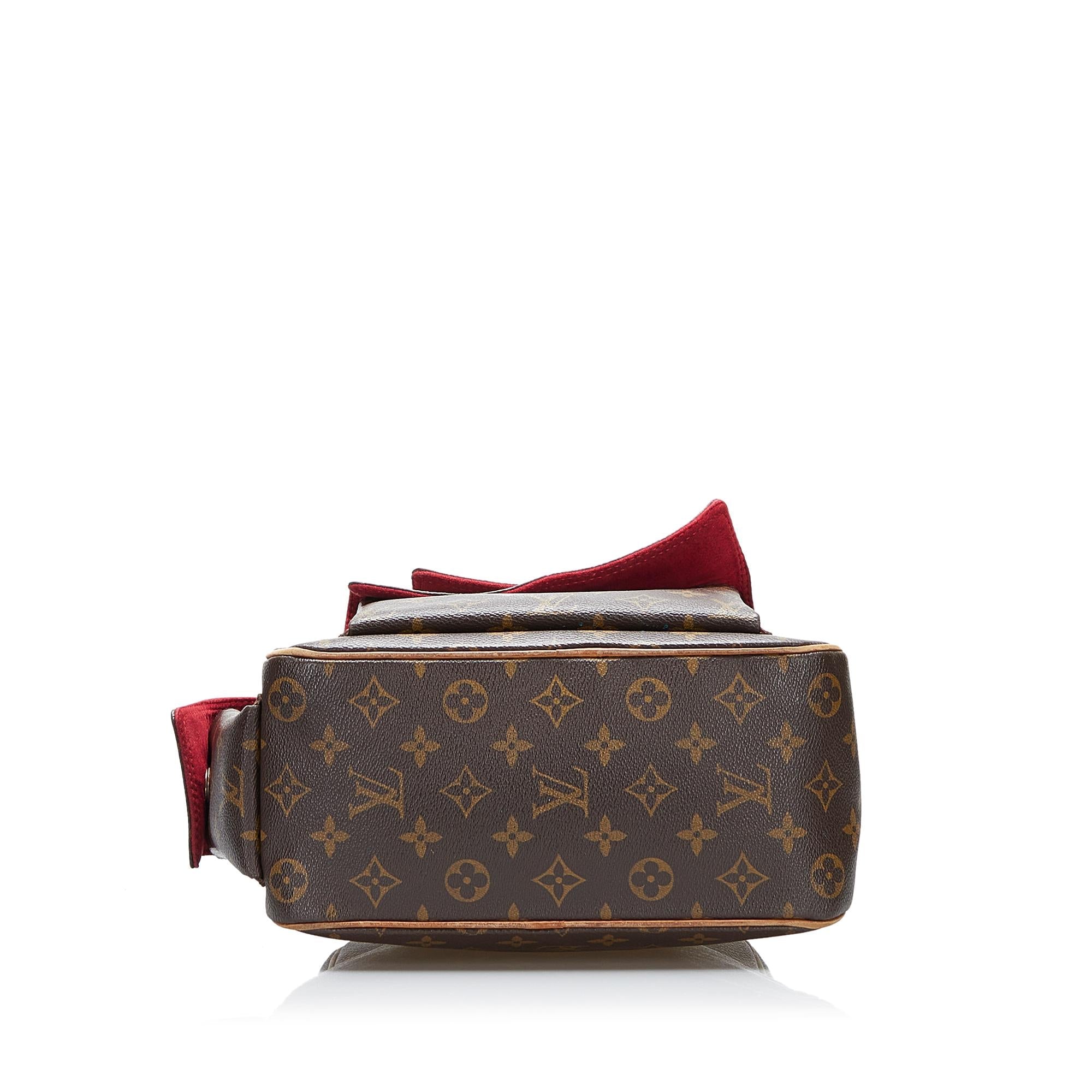 Louis Vuitton Monogram Excentri-Cite (SHG-FwLMNB)