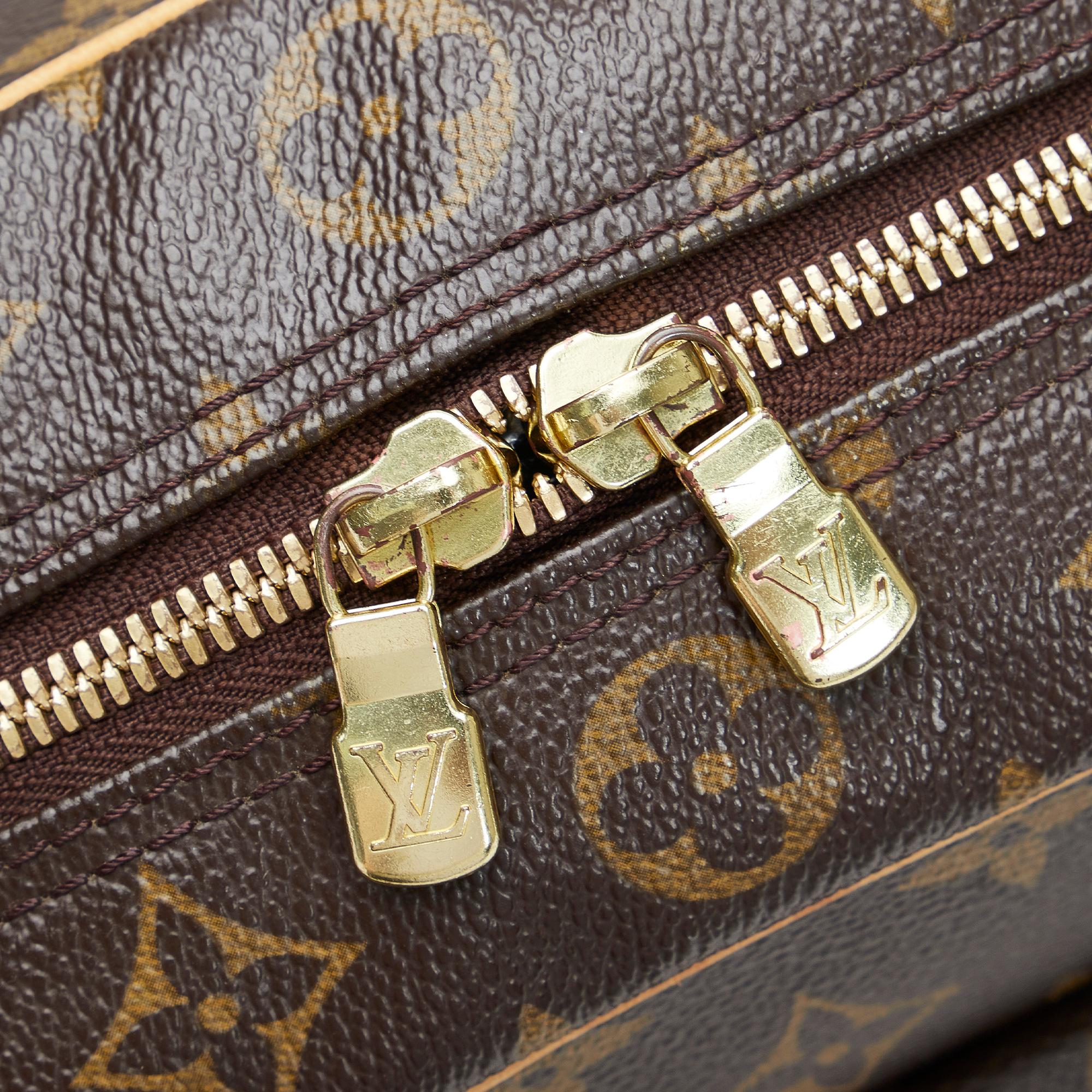 Louis Vuitton Monogram Excentri-Cite (SHG-SgdKMe)