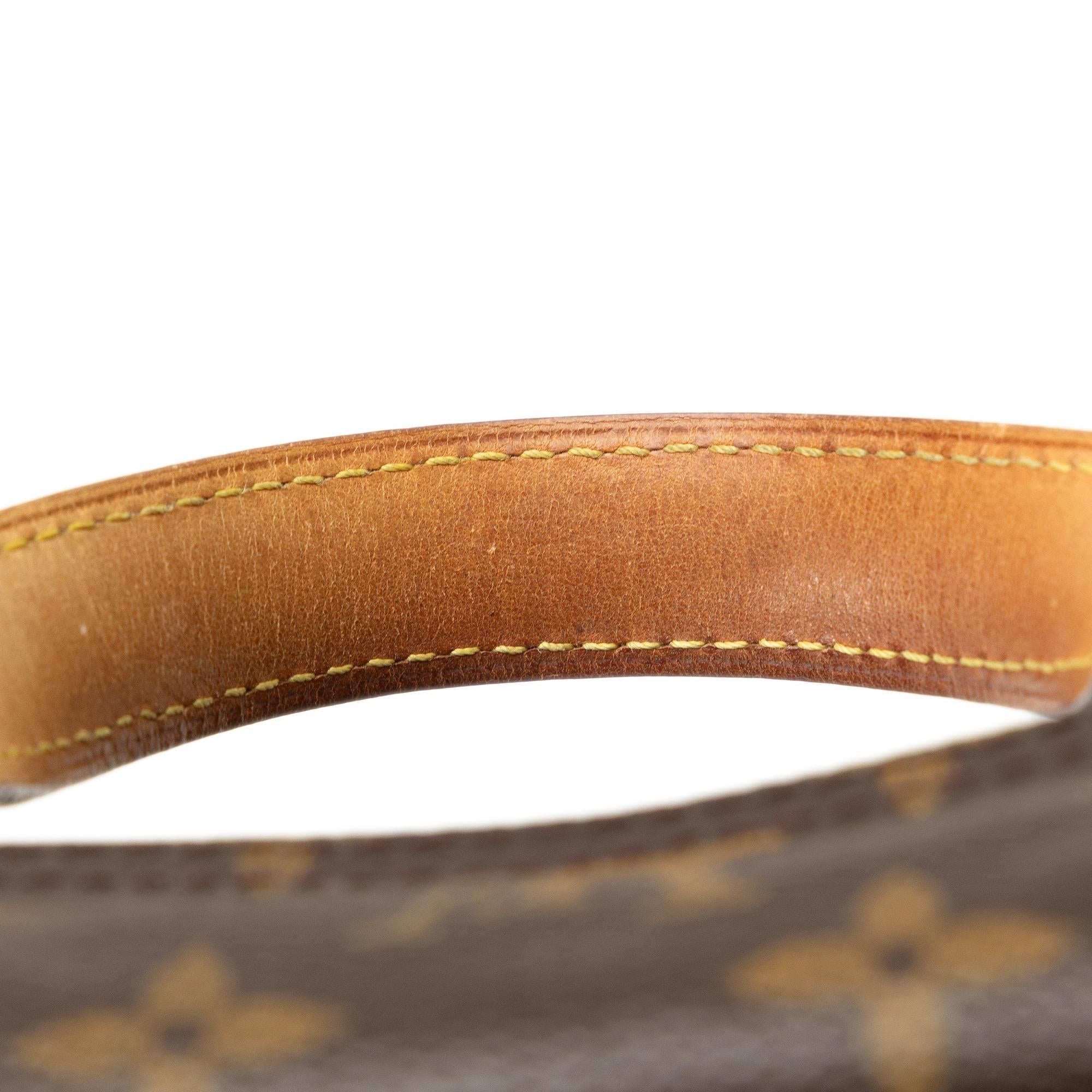 Louis Vuitton Monogram Excentri-Cite (SHG-IiJJA8)