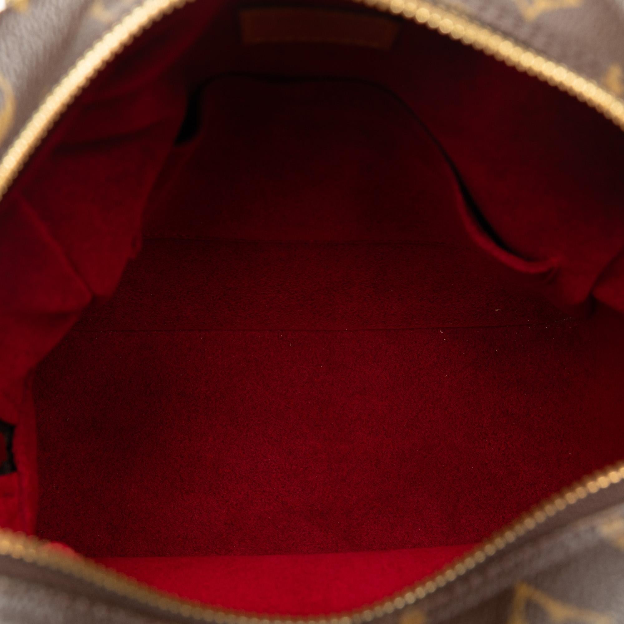 Louis Vuitton Monogram Excentri-Cite (SHG-cXwEKm)
