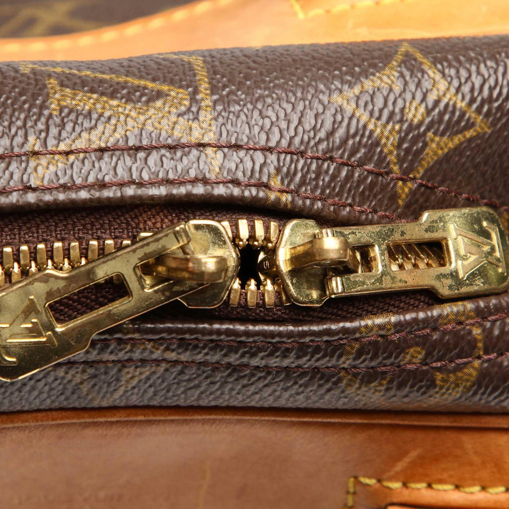 Louis Vuitton Monogram Excursion (SHG-22746)
