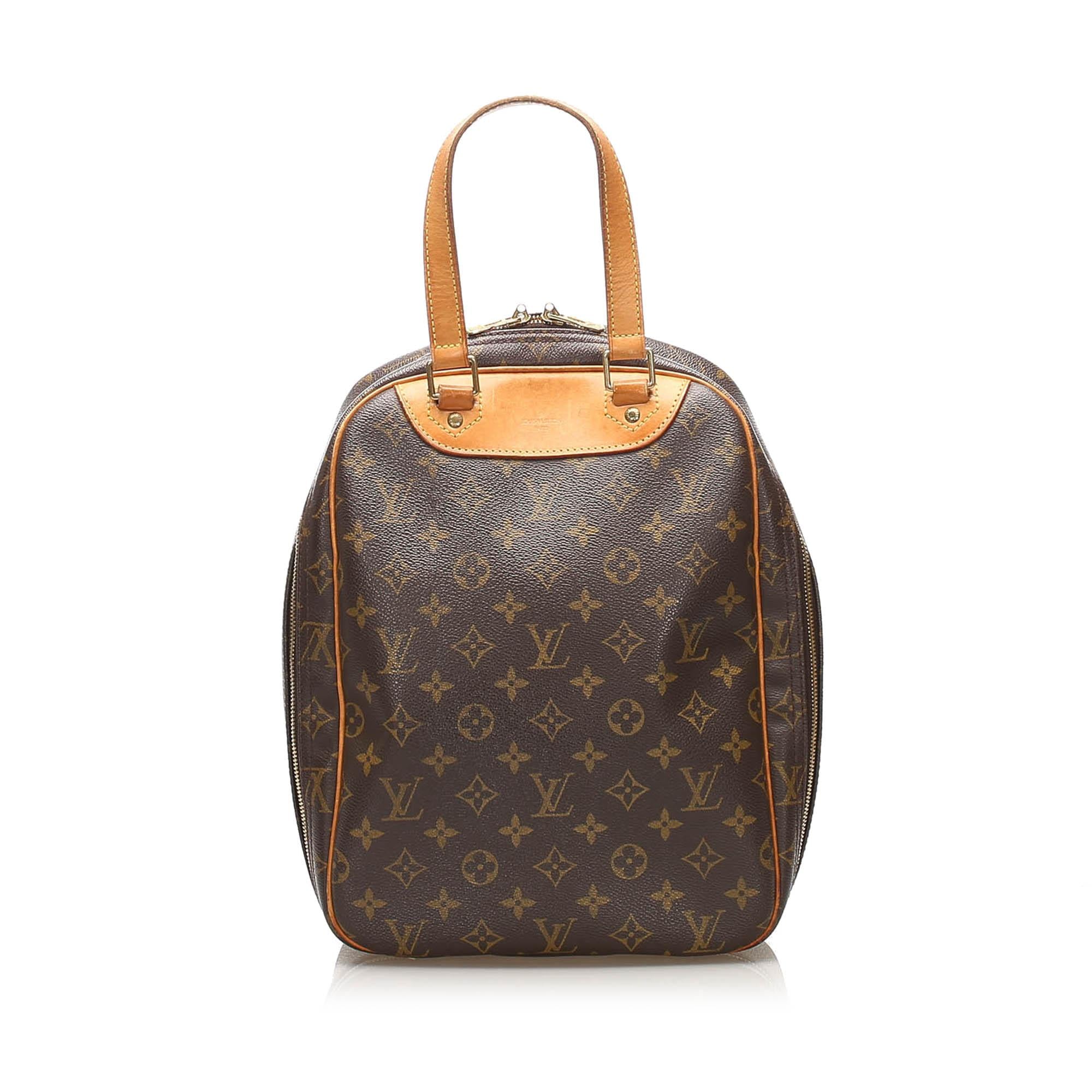 Louis Vuitton Monogram Excursion (SHG-22746)
