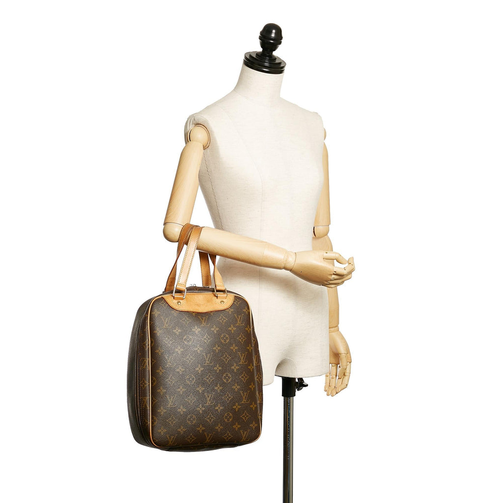 Louis Vuitton Monogram Excursion (SHG-29908)