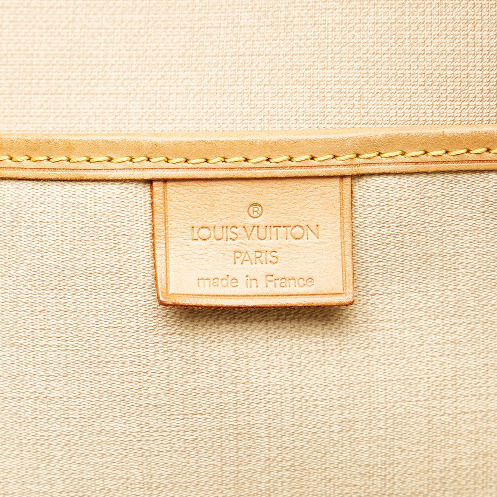 Louis Vuitton Monogram Excursion (SHG-30710)