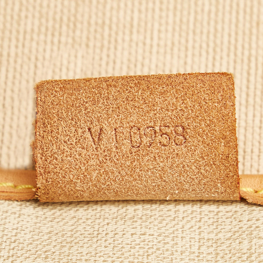 Louis Vuitton Monogram Excursion (SHG-jb1FEQ)