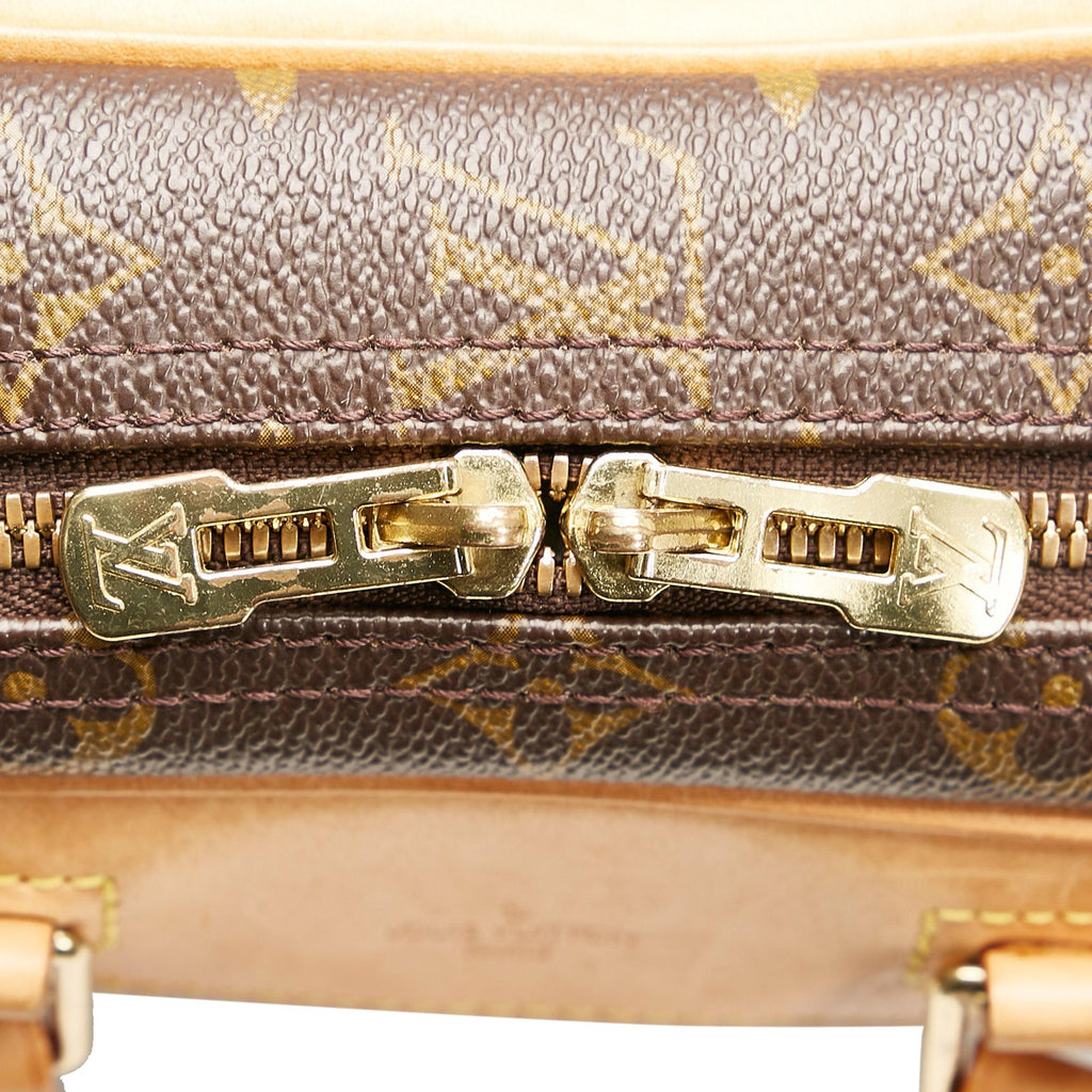 Louis Vuitton Monogram Excursion (SHG-jb1FEQ)