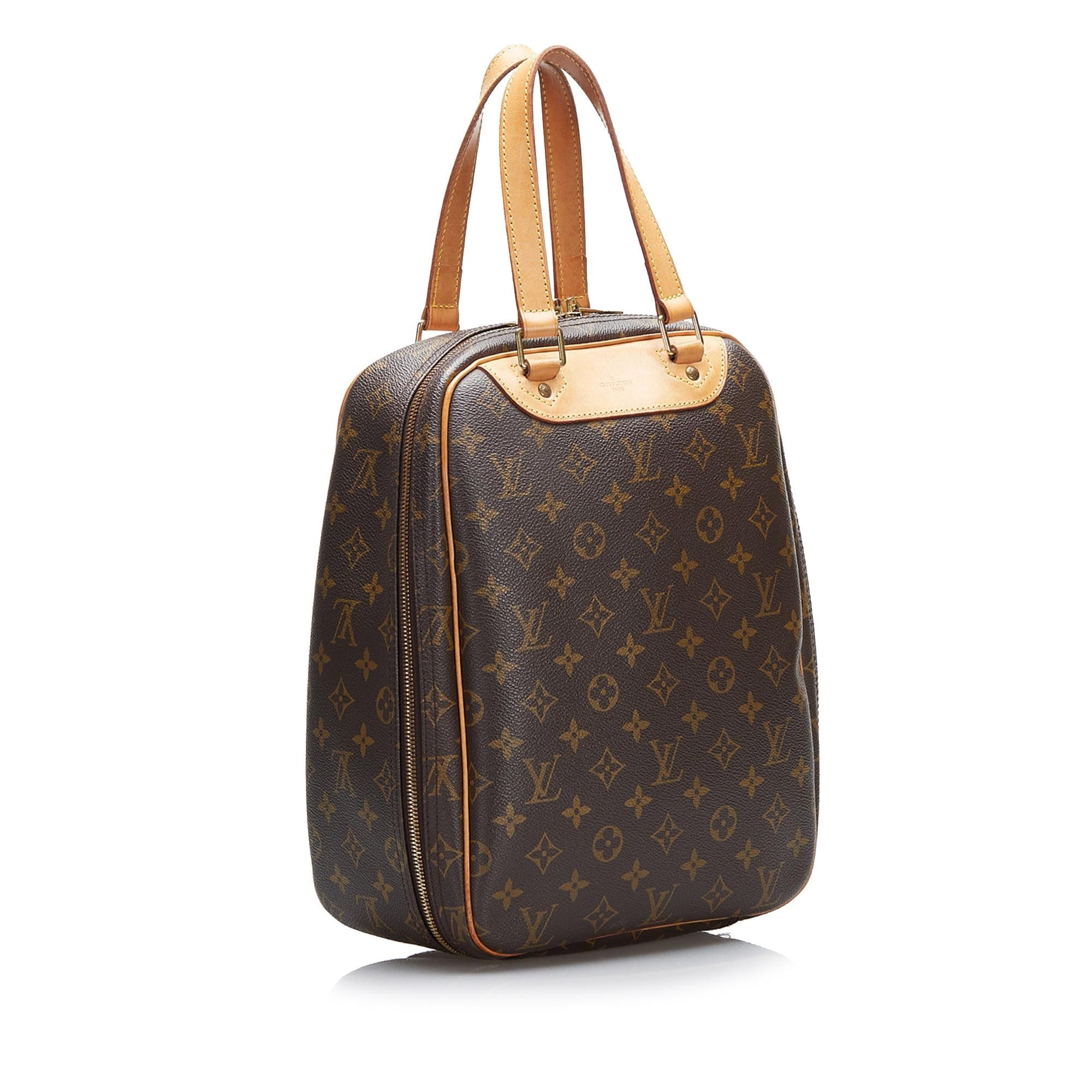 Louis Vuitton Monogram Excursion (SHG-jb1FEQ)