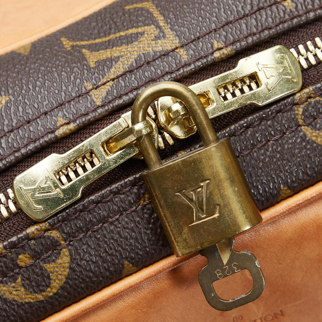 Louis Vuitton Monogram Excursion (SHG-OnImU5)