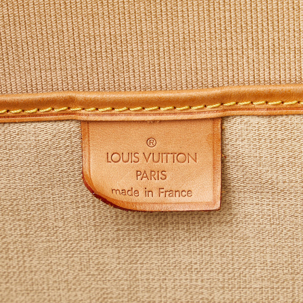 Louis Vuitton Monogram Excursion (SHG-Od6NsV)