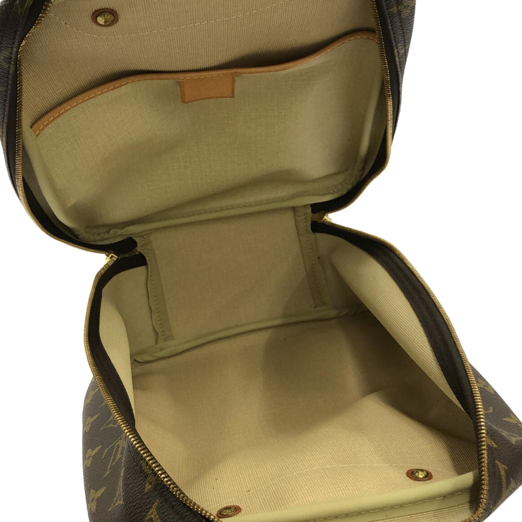 Louis Vuitton Monogram Excursion (SHG-feiGd4)