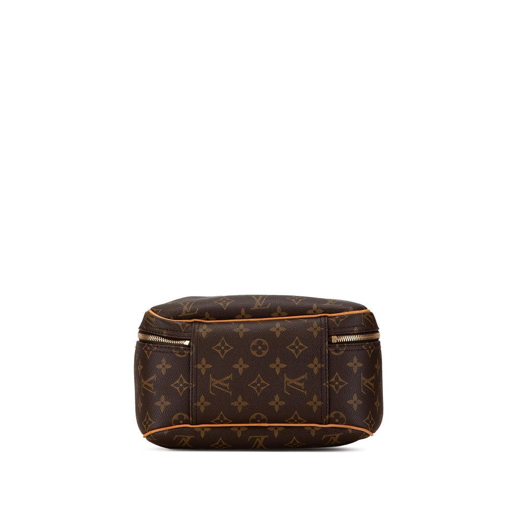 Louis Vuitton Monogram Excursion (SHG-hA7afG)