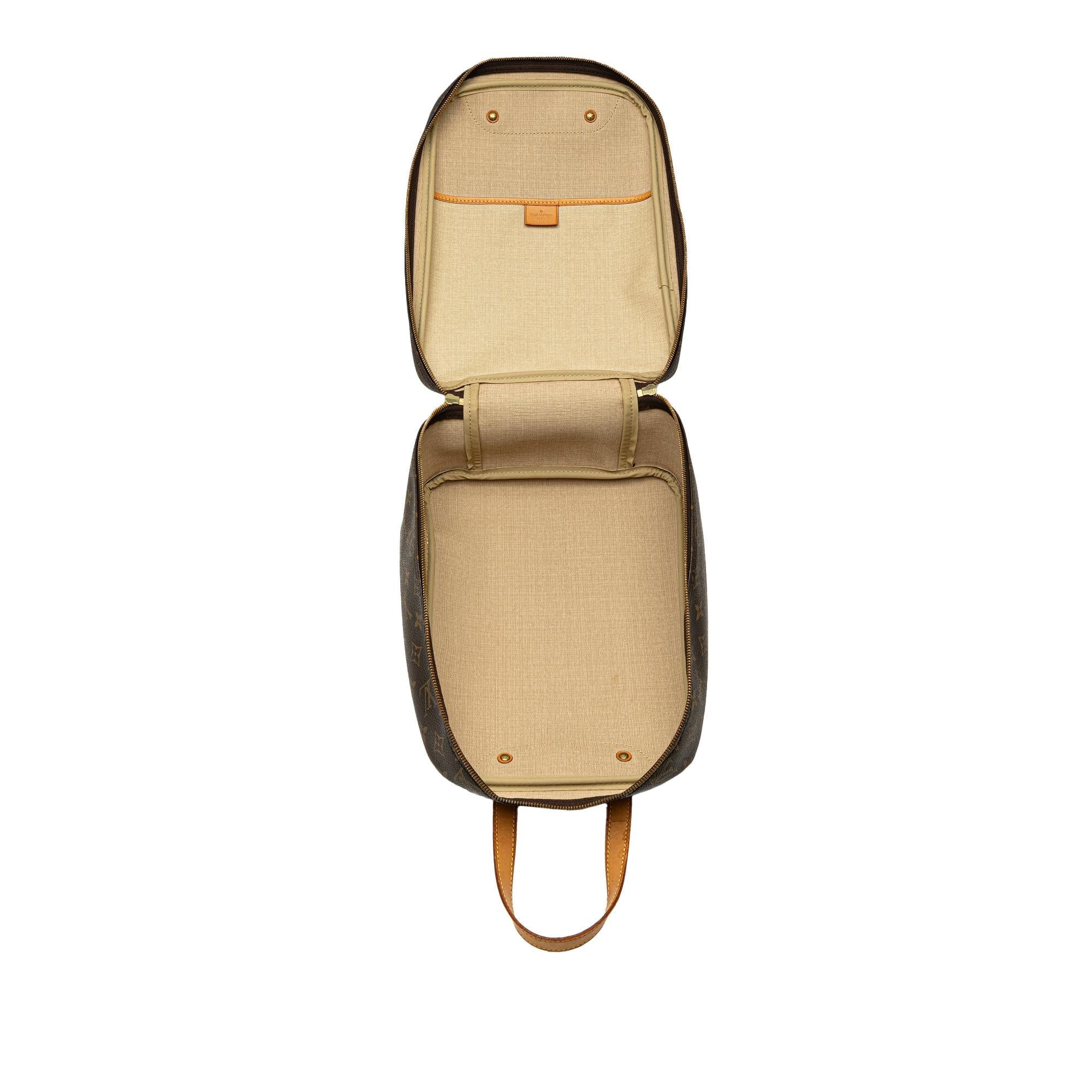 Louis Vuitton Monogram Excursion (SHG-d3FgrV)