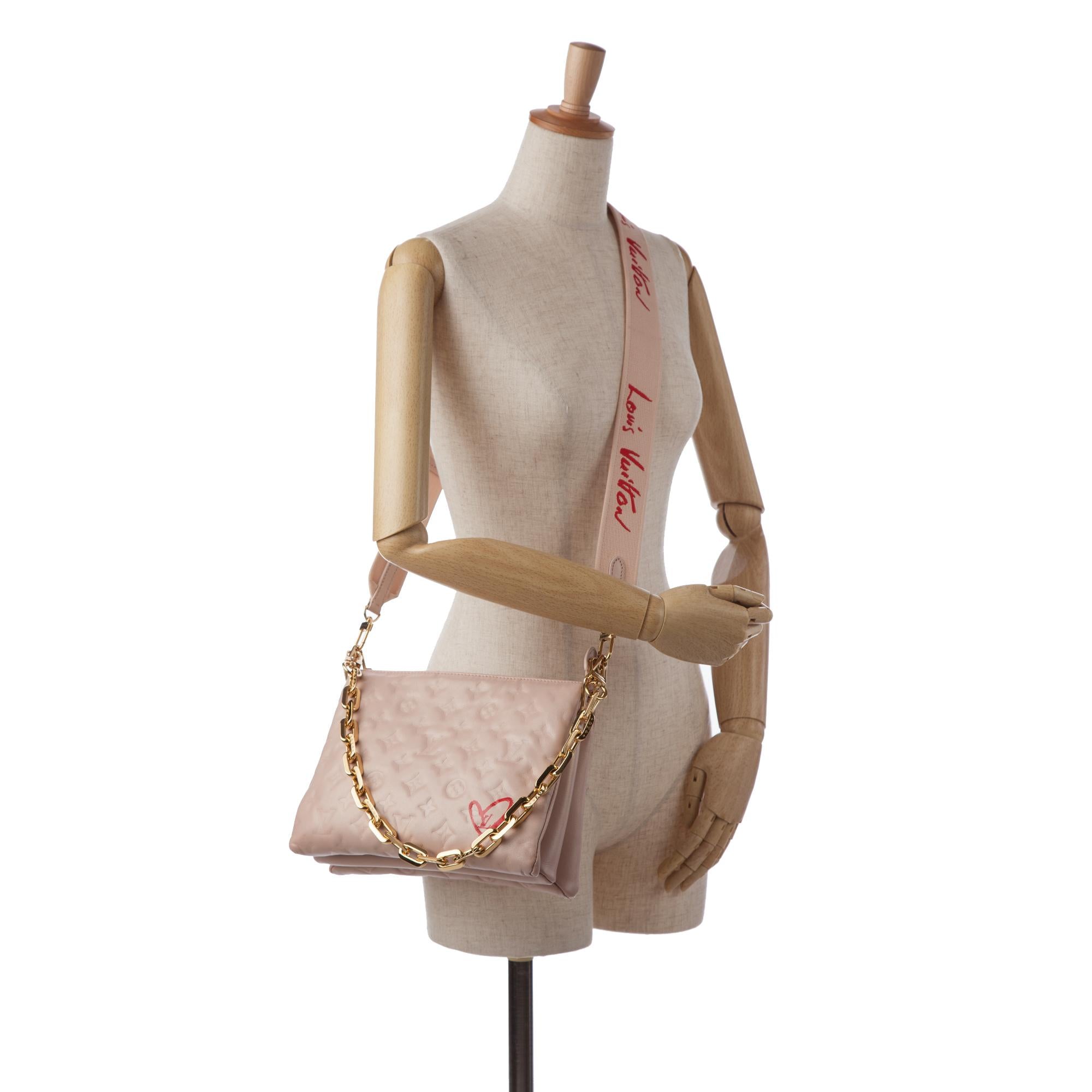 Louis Vuitton Monogram Fall In Love Coussin PM (SHG-sNrHnI)