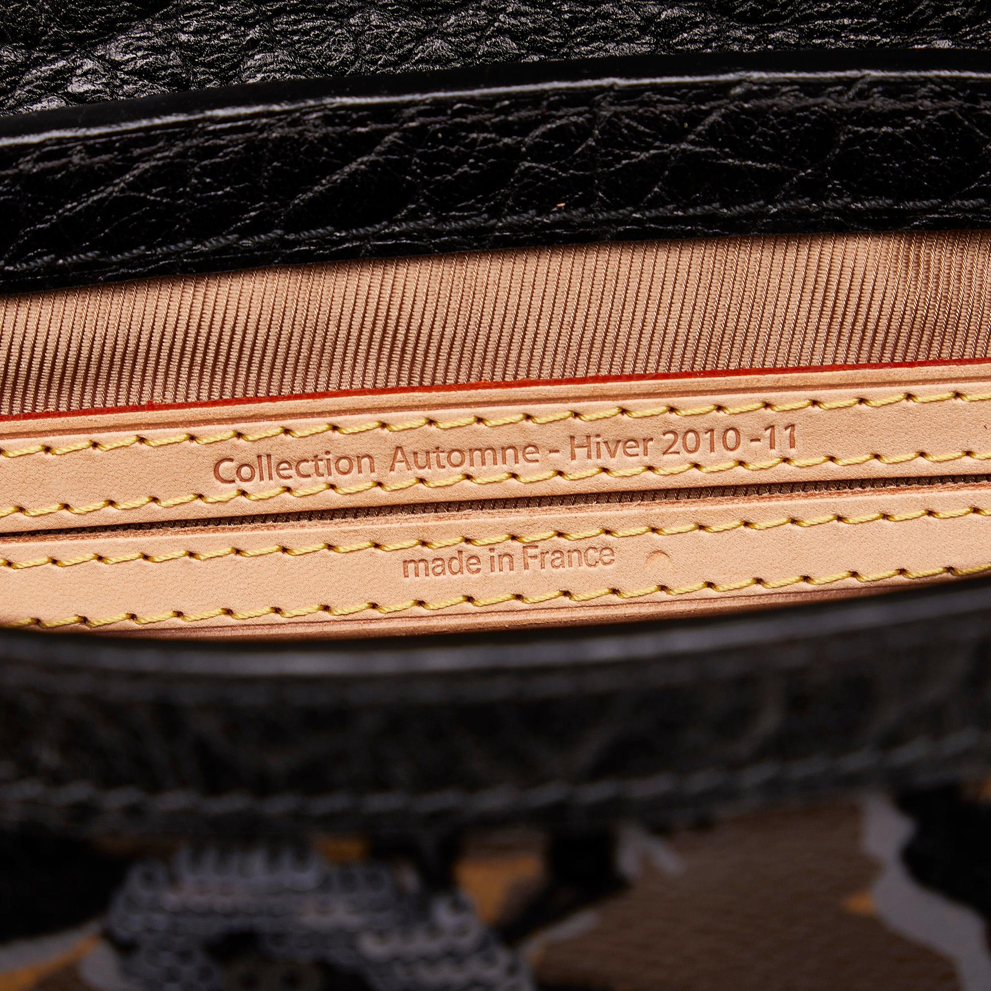 Louis Vuitton Monogram Fleur De Jais Manege Clutch (SHG-psHwUg)