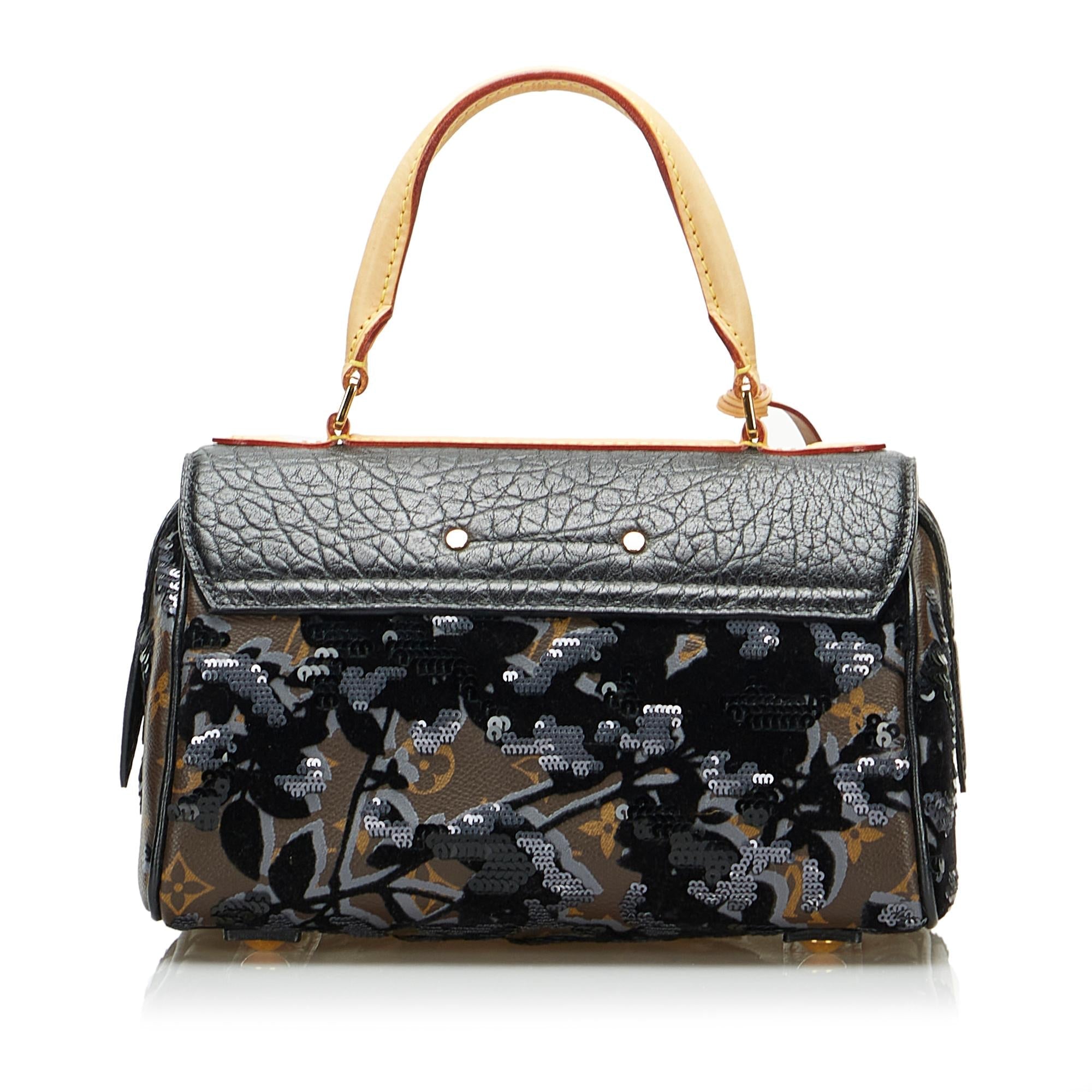 Louis Vuitton Monogram Fleur de Jais Carrousel (SHG-eexu39)