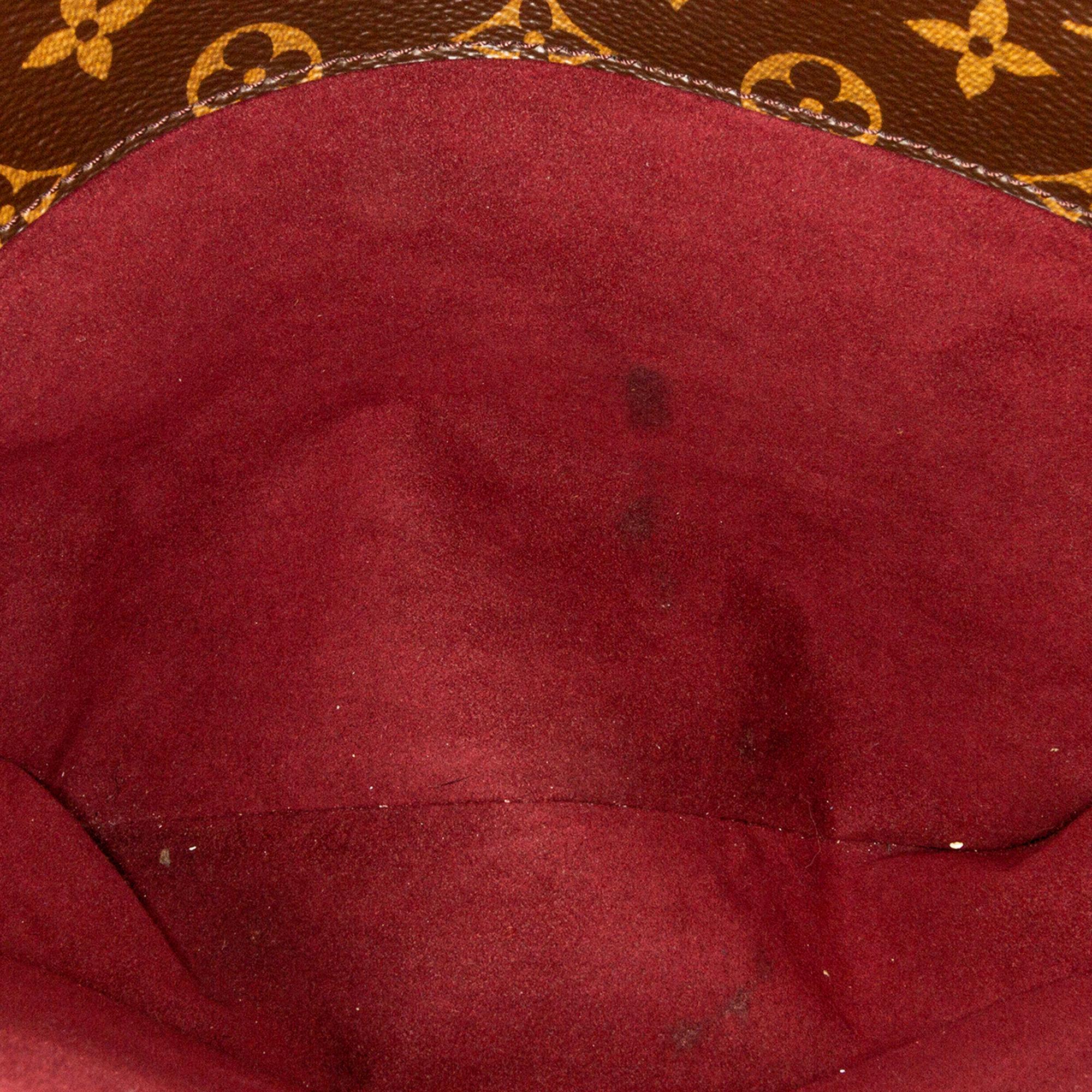 Louis Vuitton Monogram Flower Zipped Tote MM (SHG-W0LVmv)