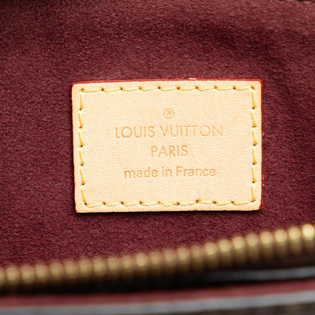 Louis Vuitton Monogram Flower Zipped Tote PM (SHG-y1X2fZ)