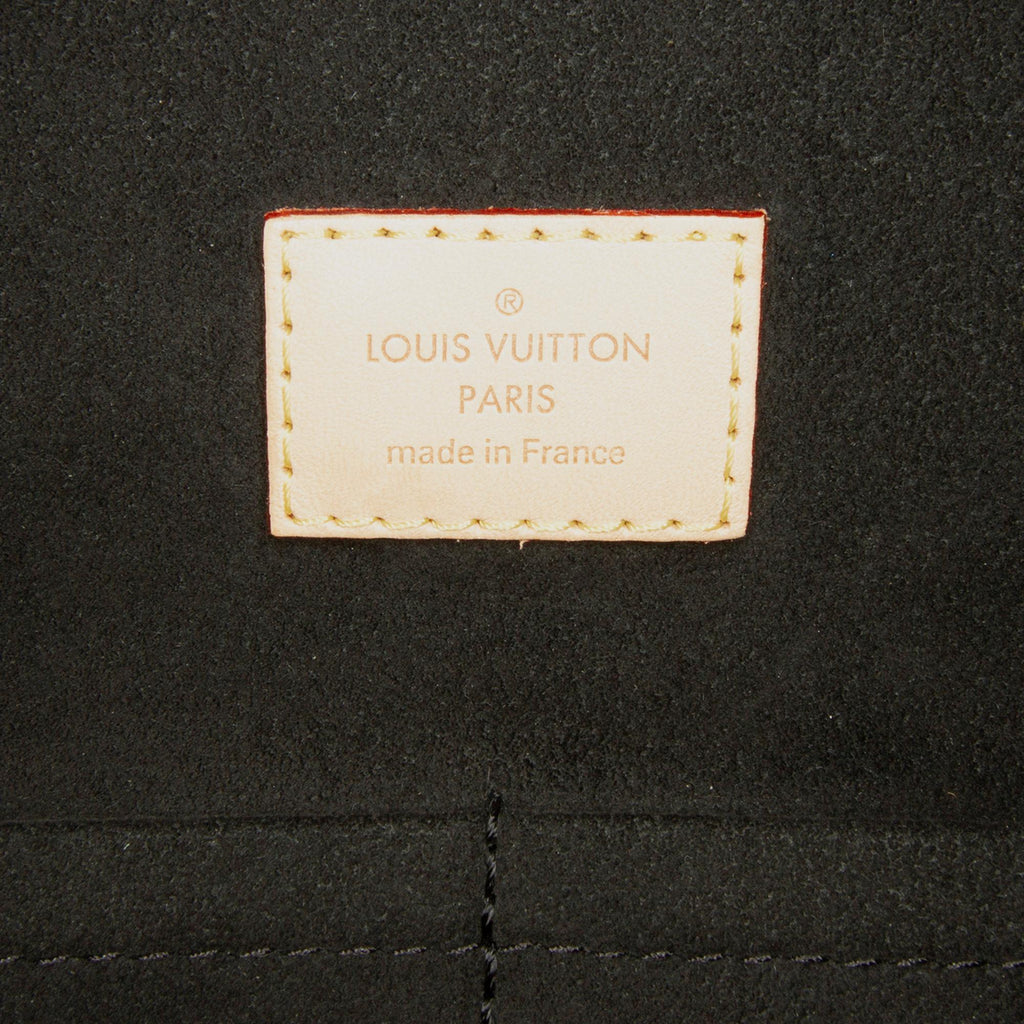 Louis Vuitton Monogram Gaia (SHG-YY96Cf)