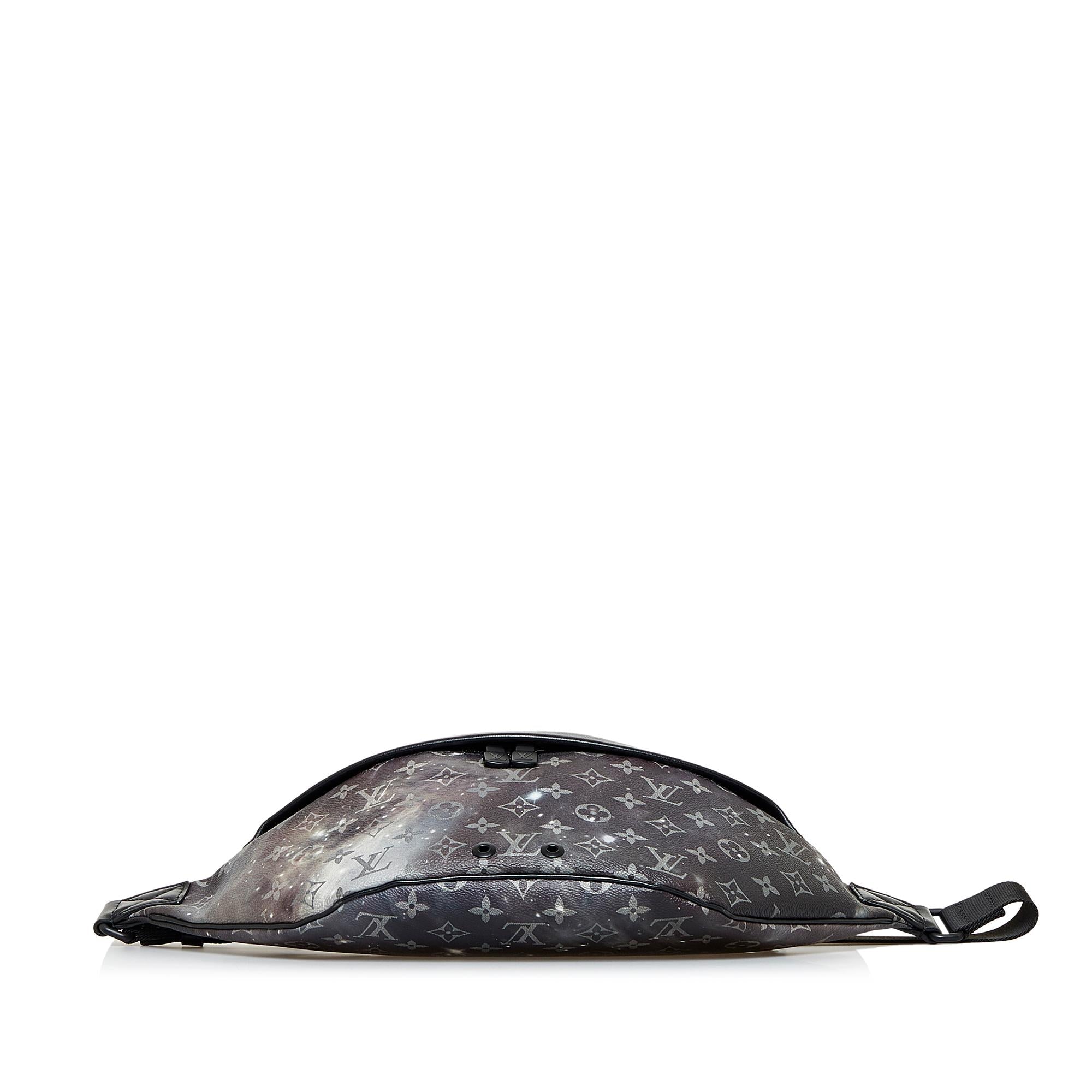 Louis Vuitton Monogram Galaxy Discovery Bumbag