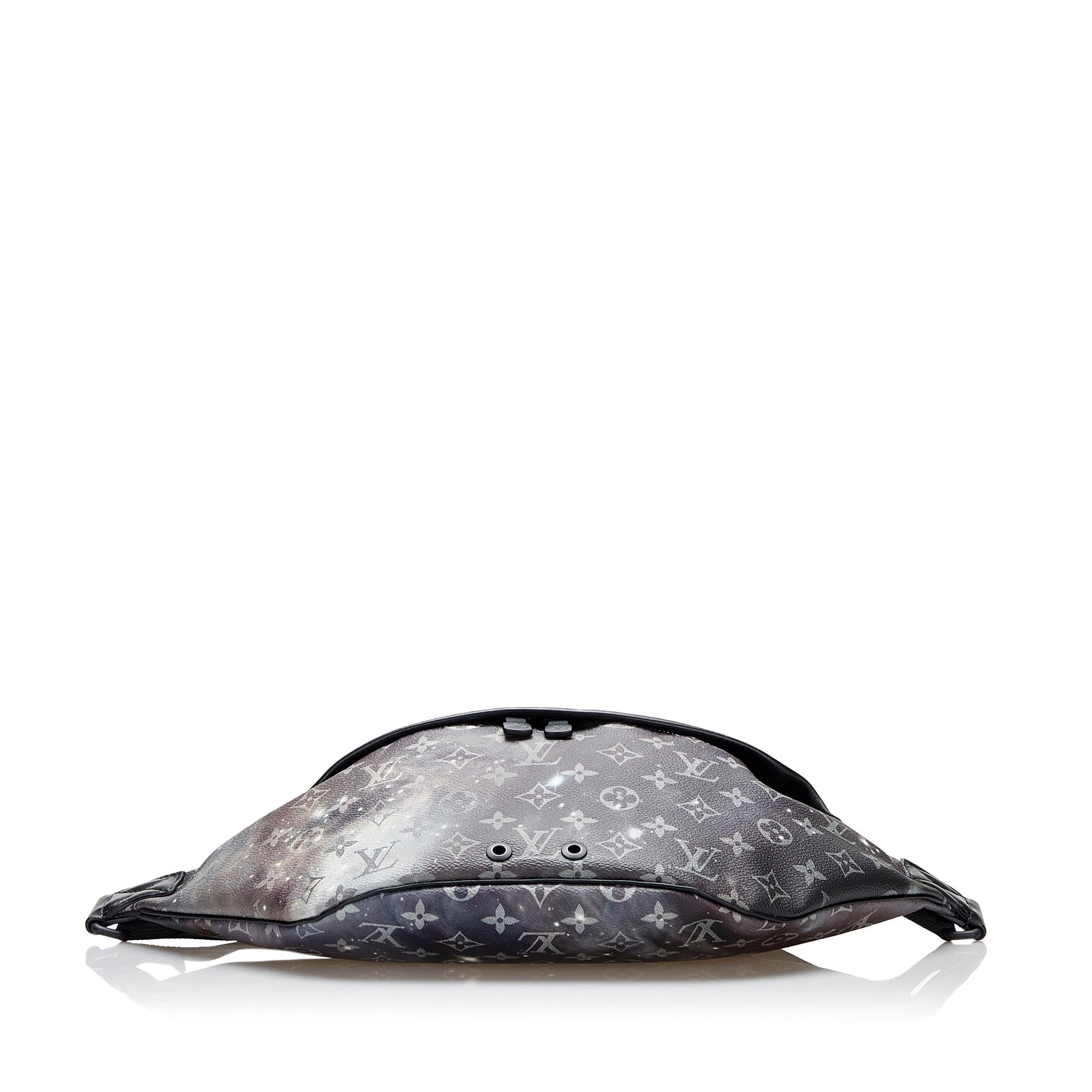 Louis Vuitton Monogram Galaxy Discovery Bumbag