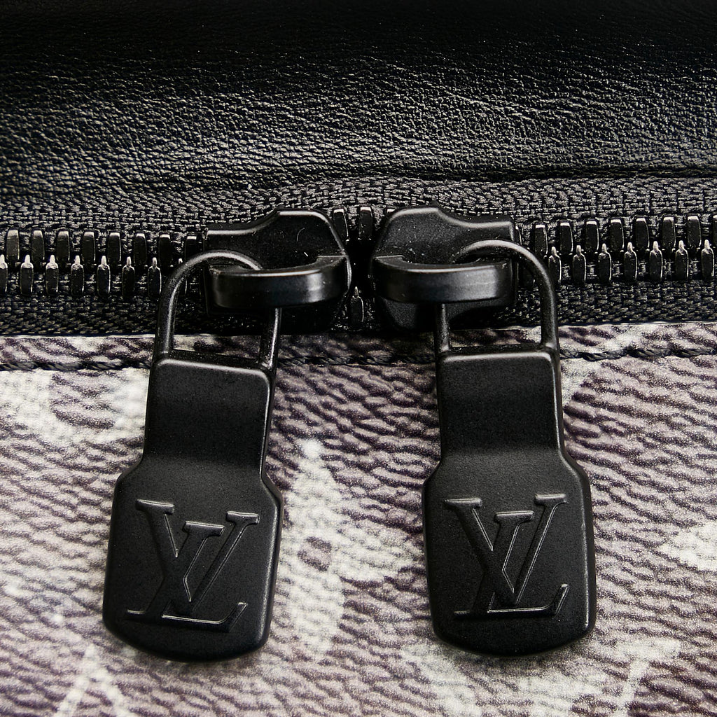 Louis Vuitton Monogram Galaxy Discovery Bumbag