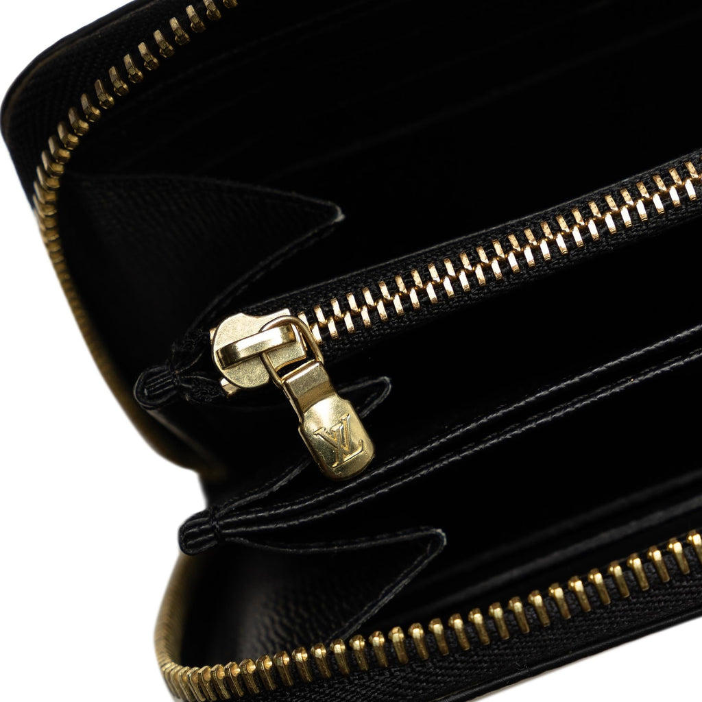Louis Vuitton Monogram Game On Zippy Wallet (SHG-xKS7Nb)