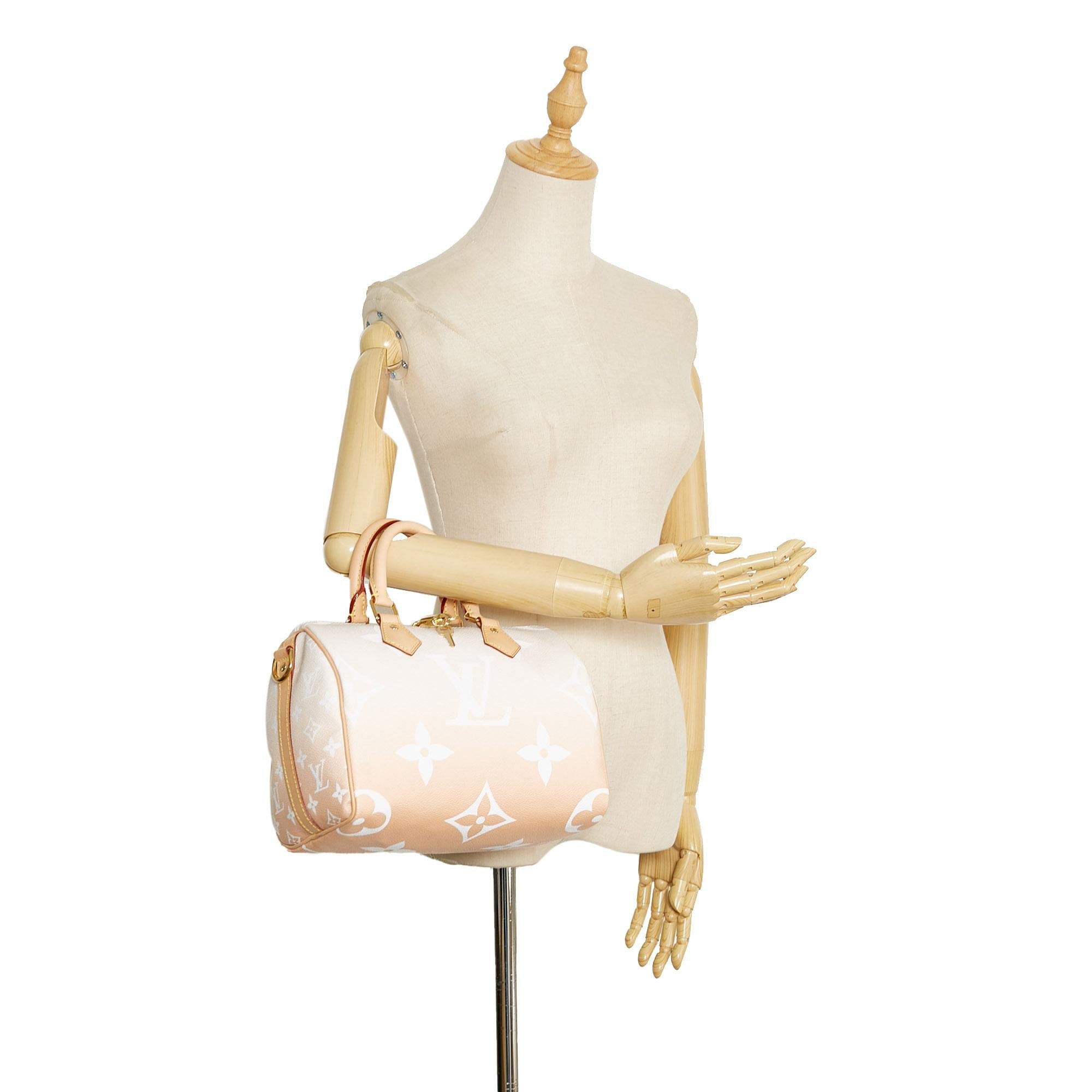 Louis Vuitton Monogram Giant By The Pool Speedy Bandouliere 25 (SHG-lpOsSm)