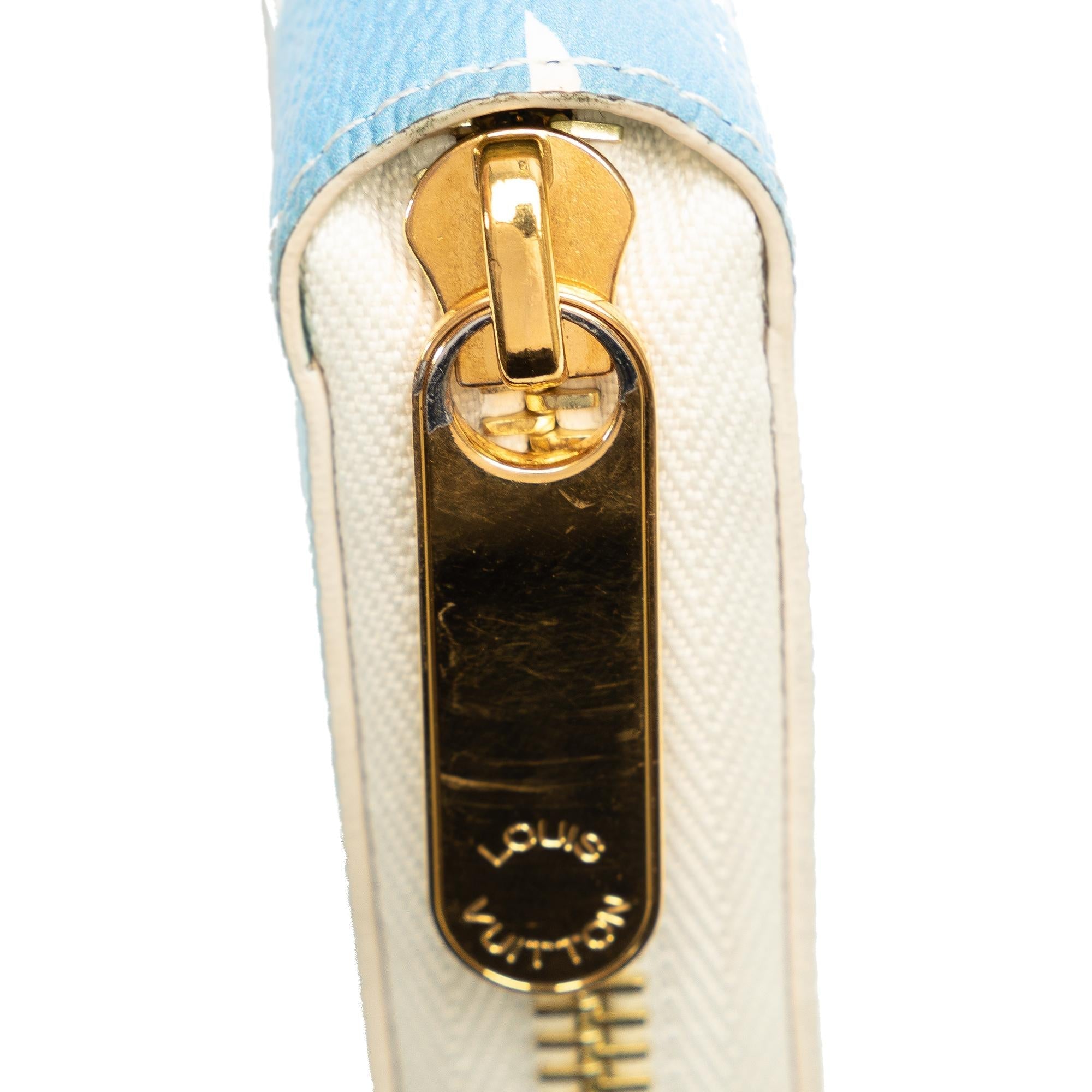 Louis Vuitton Monogram Giant By The Pool Zippy Wallet (SHG-9x2PUK)