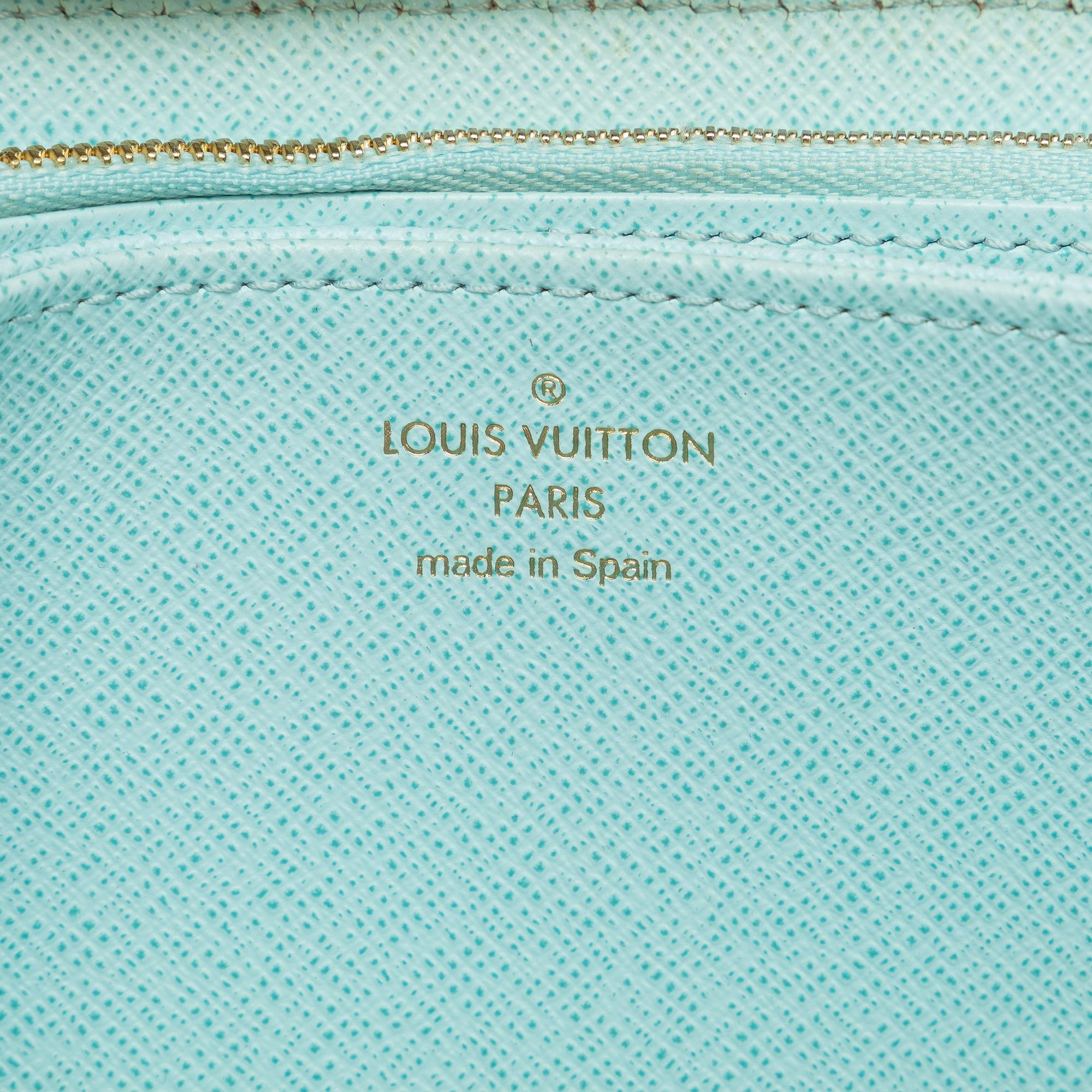 Louis Vuitton Monogram Giant By The Pool Zippy Wallet