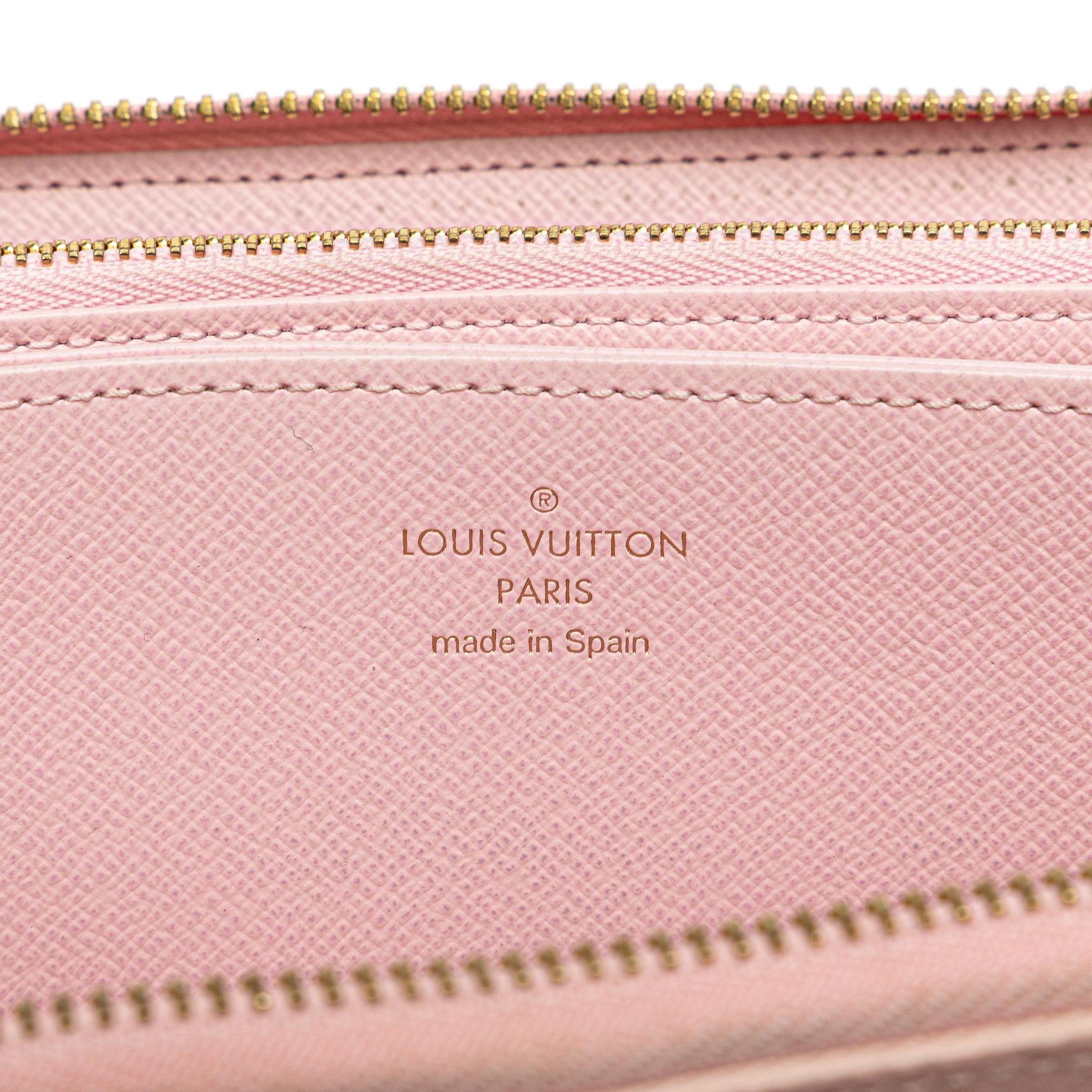 Louis Vuitton Monogram Giant By The Pool Zippy Wallet