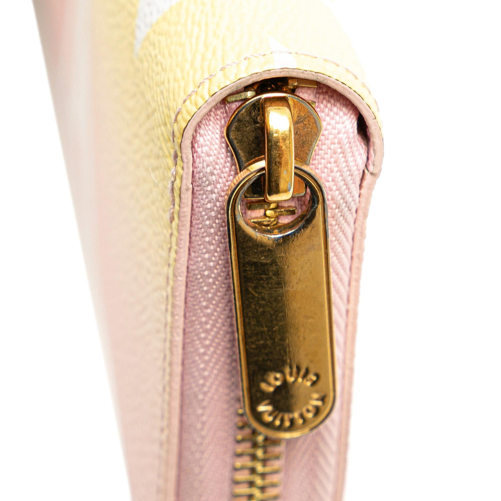 Louis Vuitton Monogram Giant By The Pool Zippy Wallet