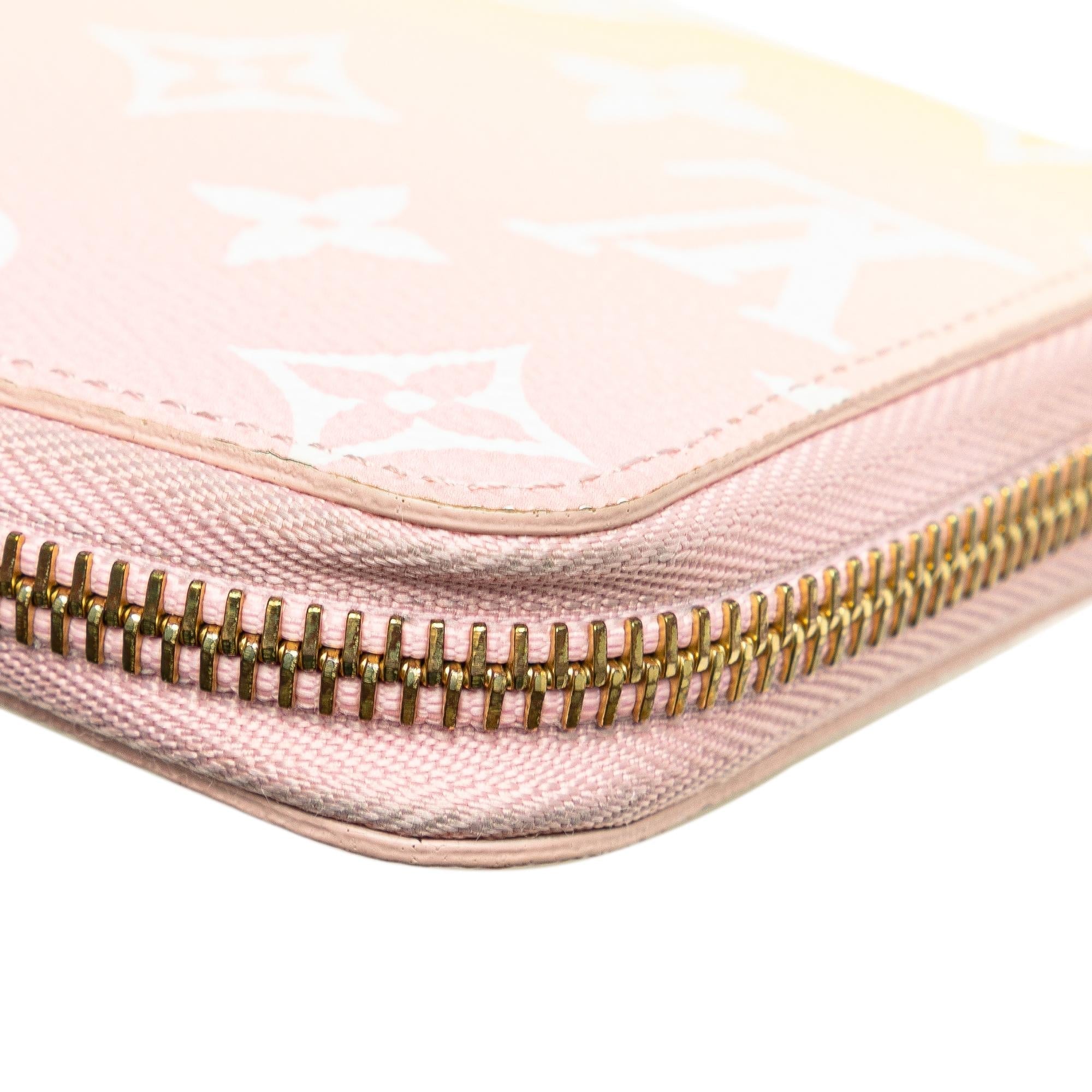Louis Vuitton Monogram Giant By The Pool Zippy Wallet