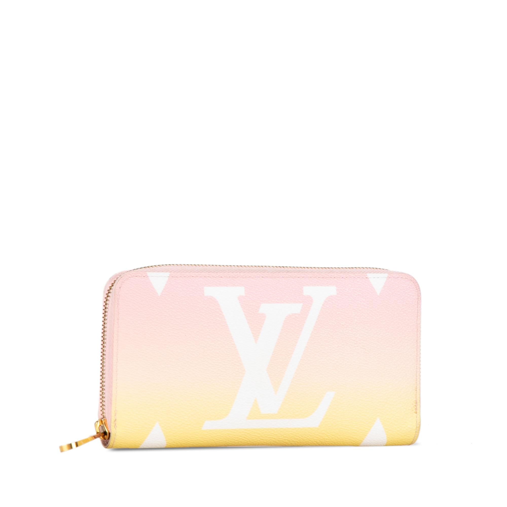 Louis Vuitton Monogram Giant By The Pool Zippy Wallet