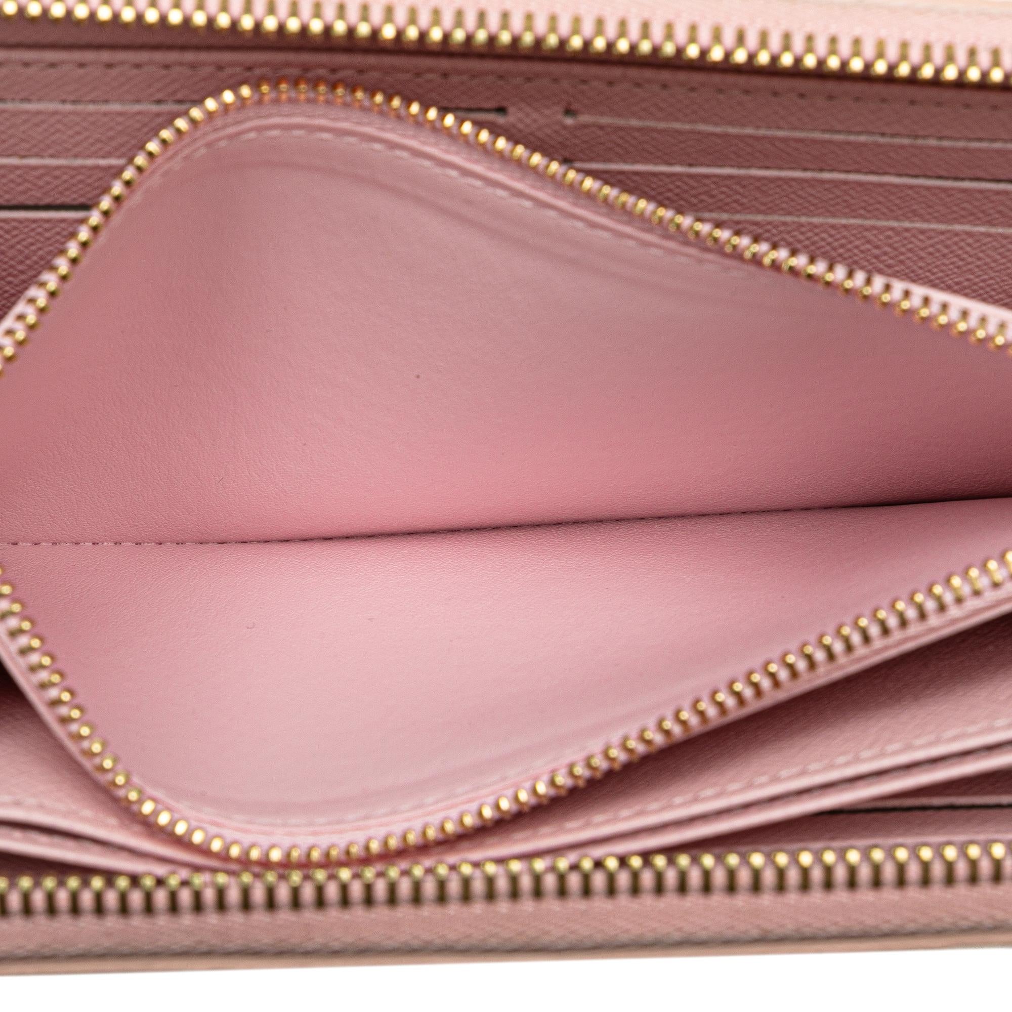 Louis Vuitton Monogram Giant By The Pool Zippy Wallet