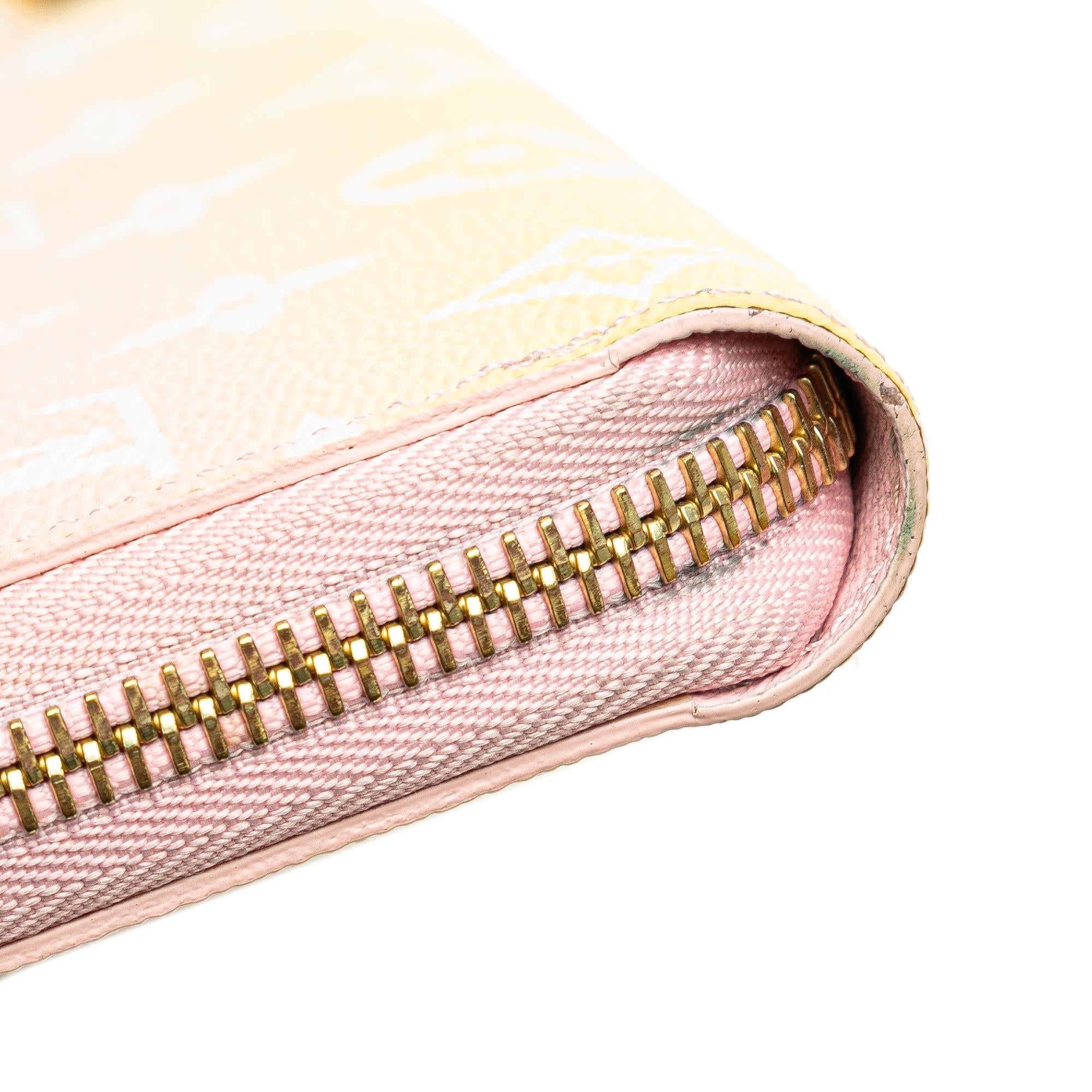 Louis Vuitton Monogram Giant By The Pool Zippy Wallet