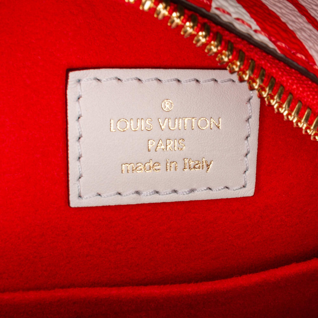 Louis Vuitton Monogram Giant Crafty Boite Chapeau Souple PM (SHG-9Fgiuv)