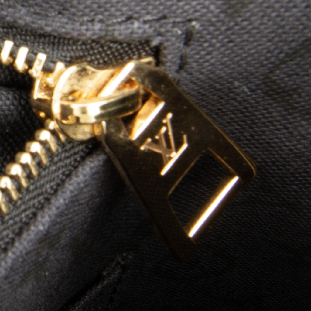 Louis Vuitton Monogram Giant Crafty Onthego GM (SHG-8mthJ2)