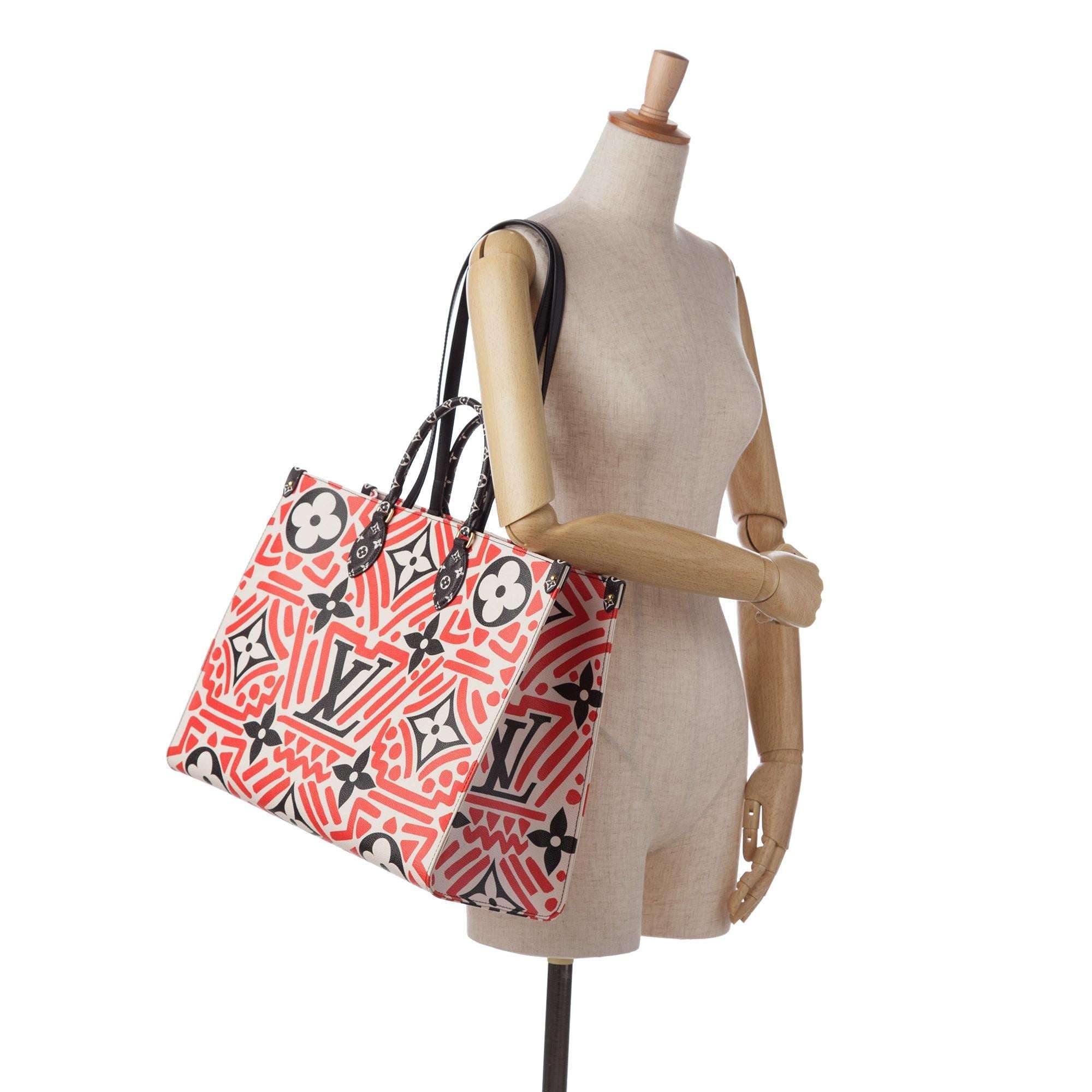 Louis Vuitton Monogram Giant Crafty Onthego GM (SHG-8mthJ2)