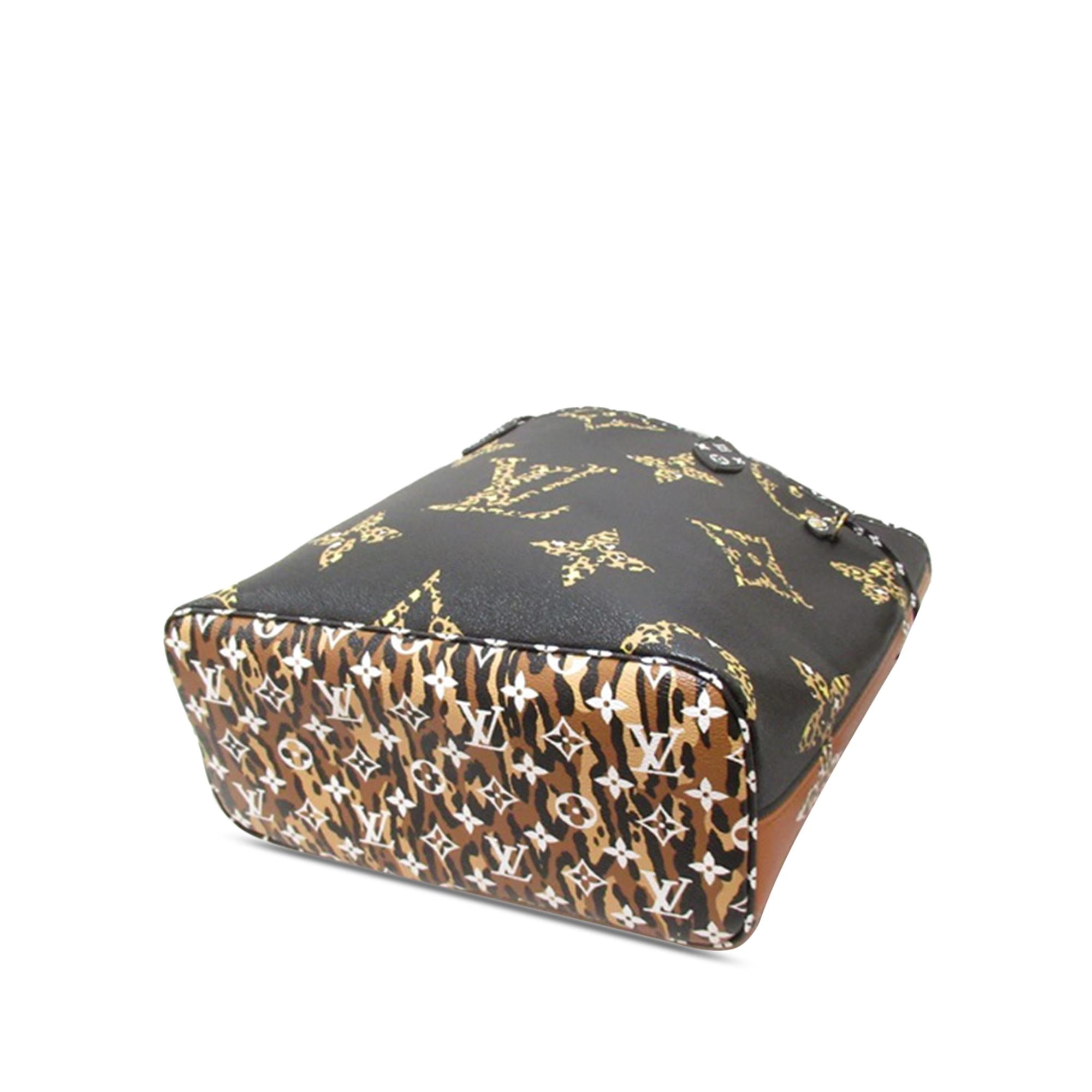 Louis Vuitton Monogram Giant Jungle Neverfull MM (SHG-D9YBjp)