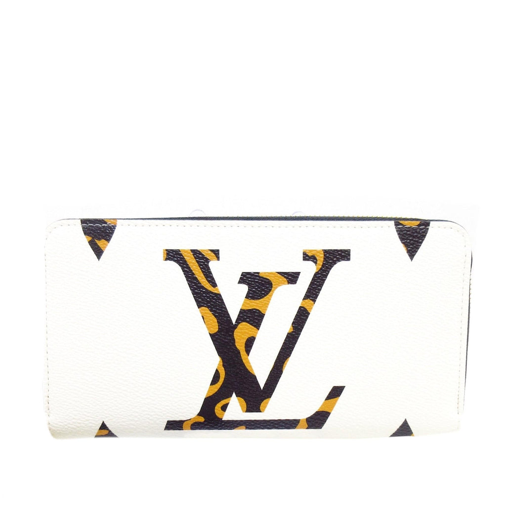 Louis Vuitton Monogram Giant Jungle Zippy Wallet (SHG-dDejCz)